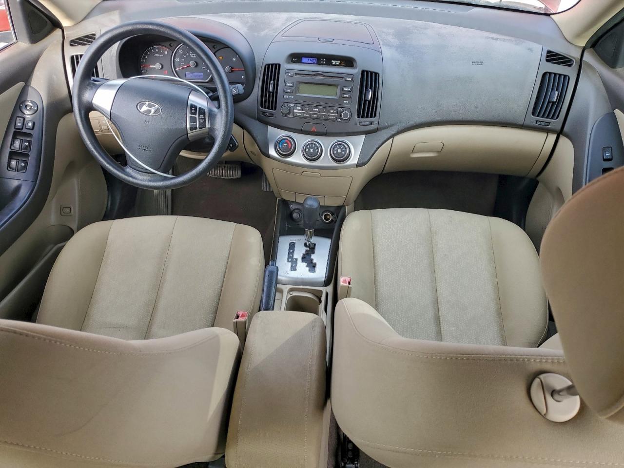 2010 HYUNDAI ELANTRA photo 8