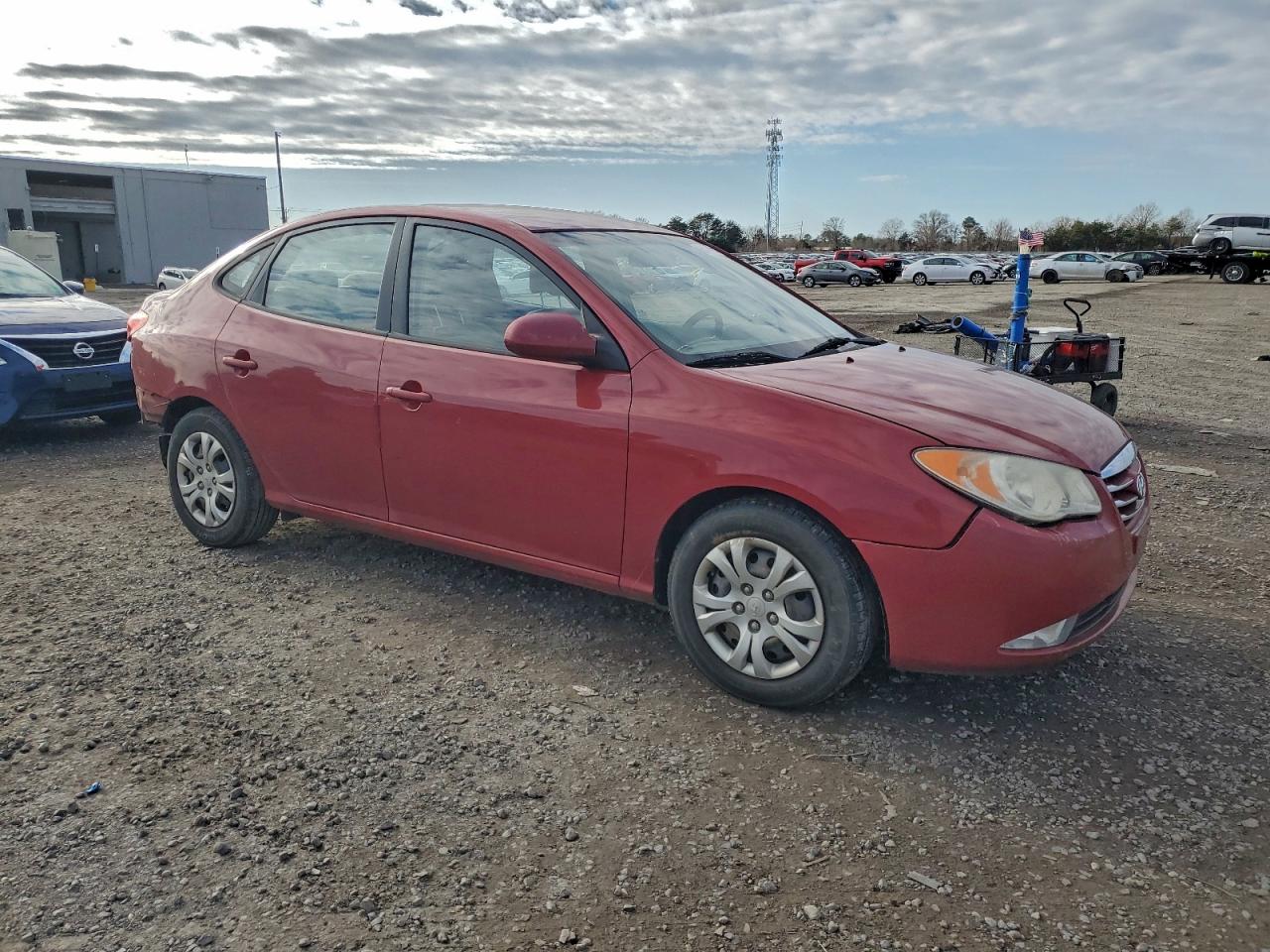 2010 HYUNDAI ELANTRA photo 4