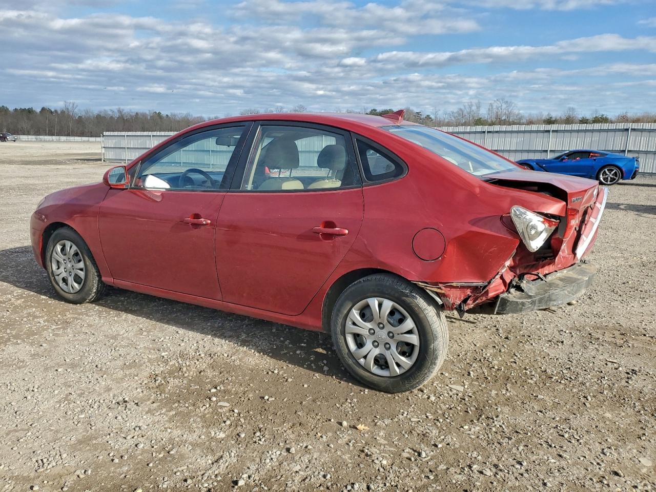 2010 HYUNDAI ELANTRA photo 2