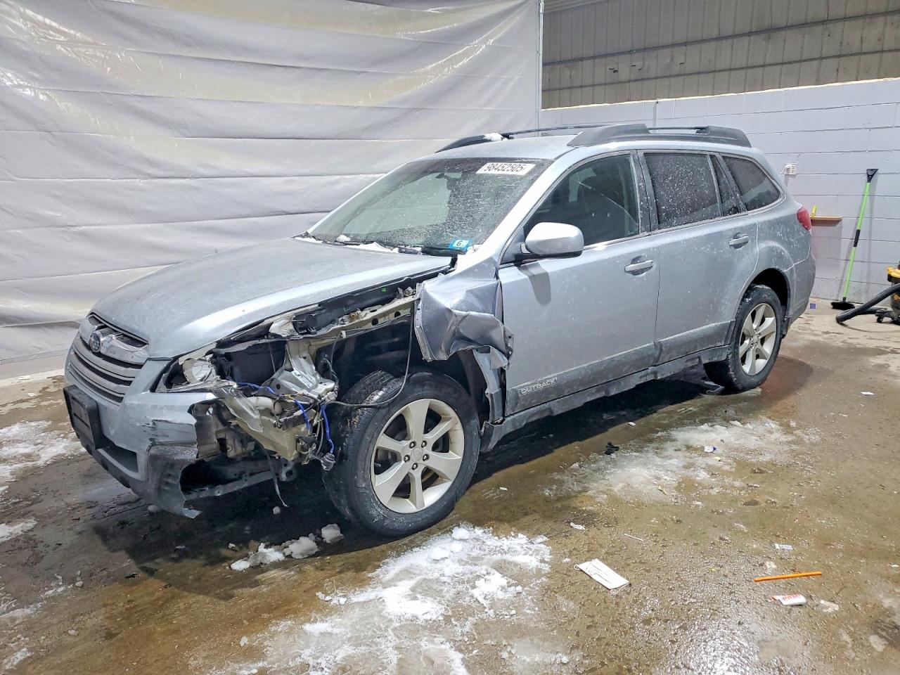 2014 SUBARU OUTBACK