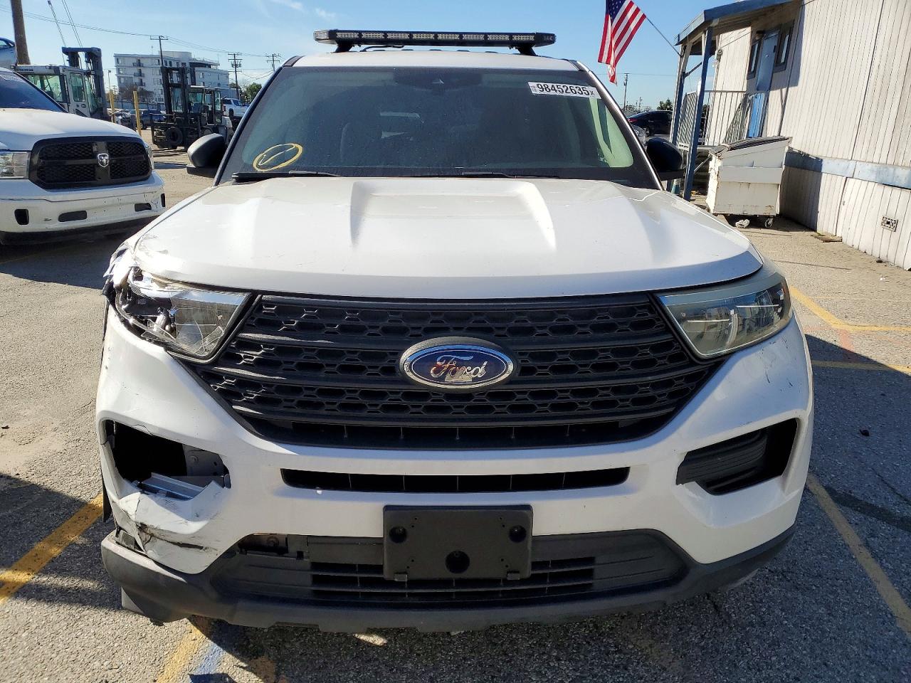 2020 FORD EXPLORER photo 5