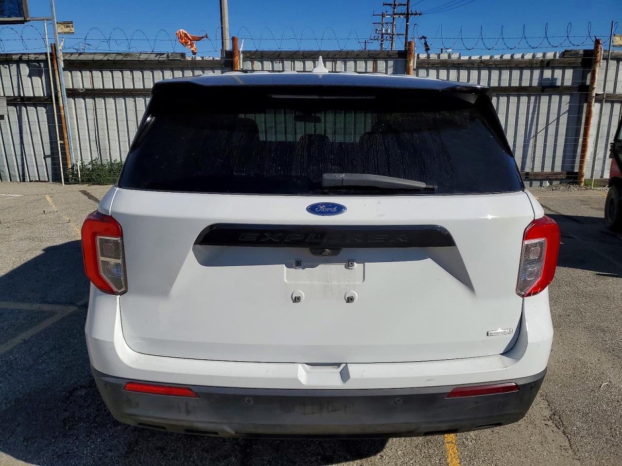 2020 FORD EXPLORER photo 6