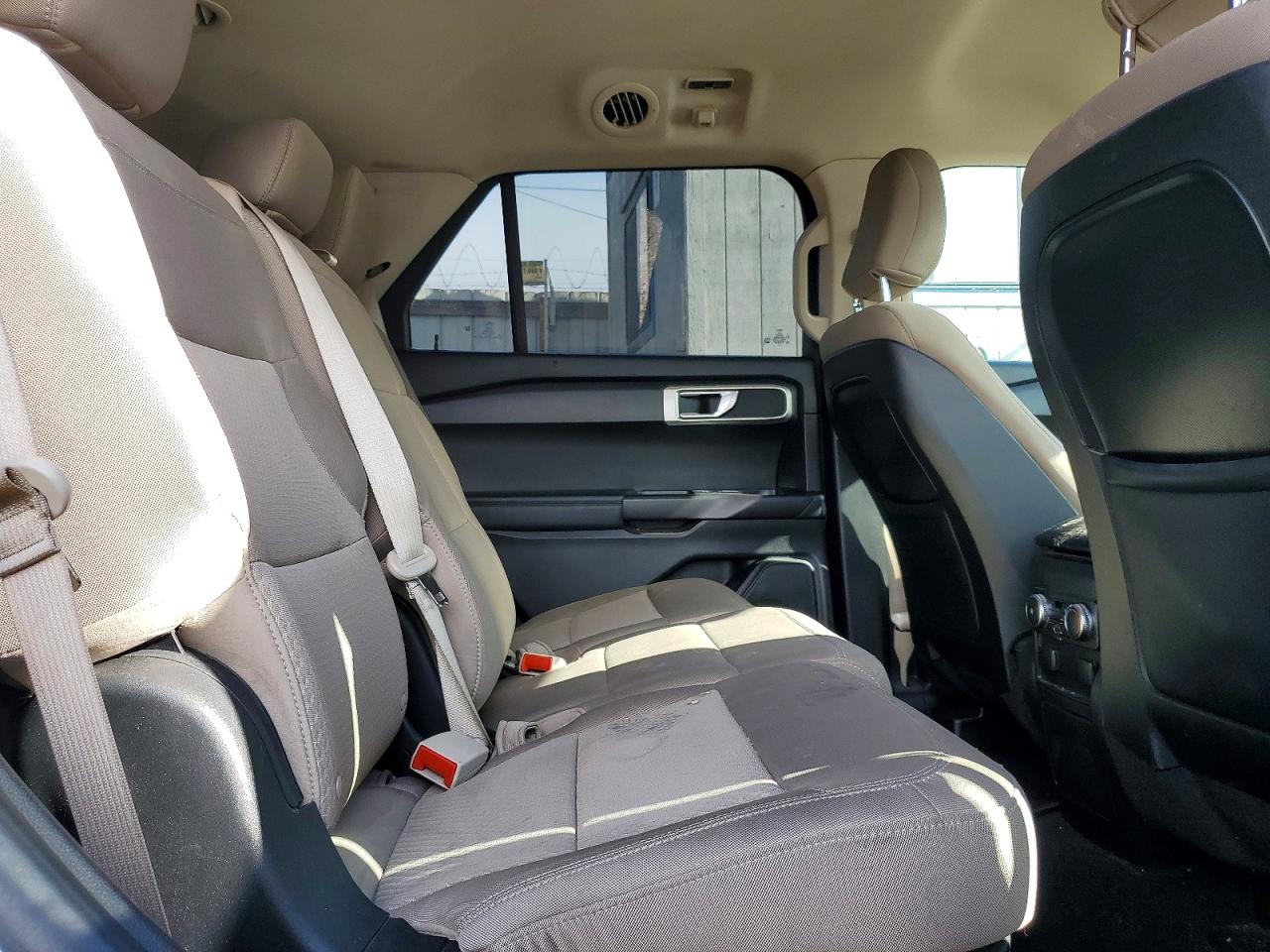 2020 FORD EXPLORER photo 11