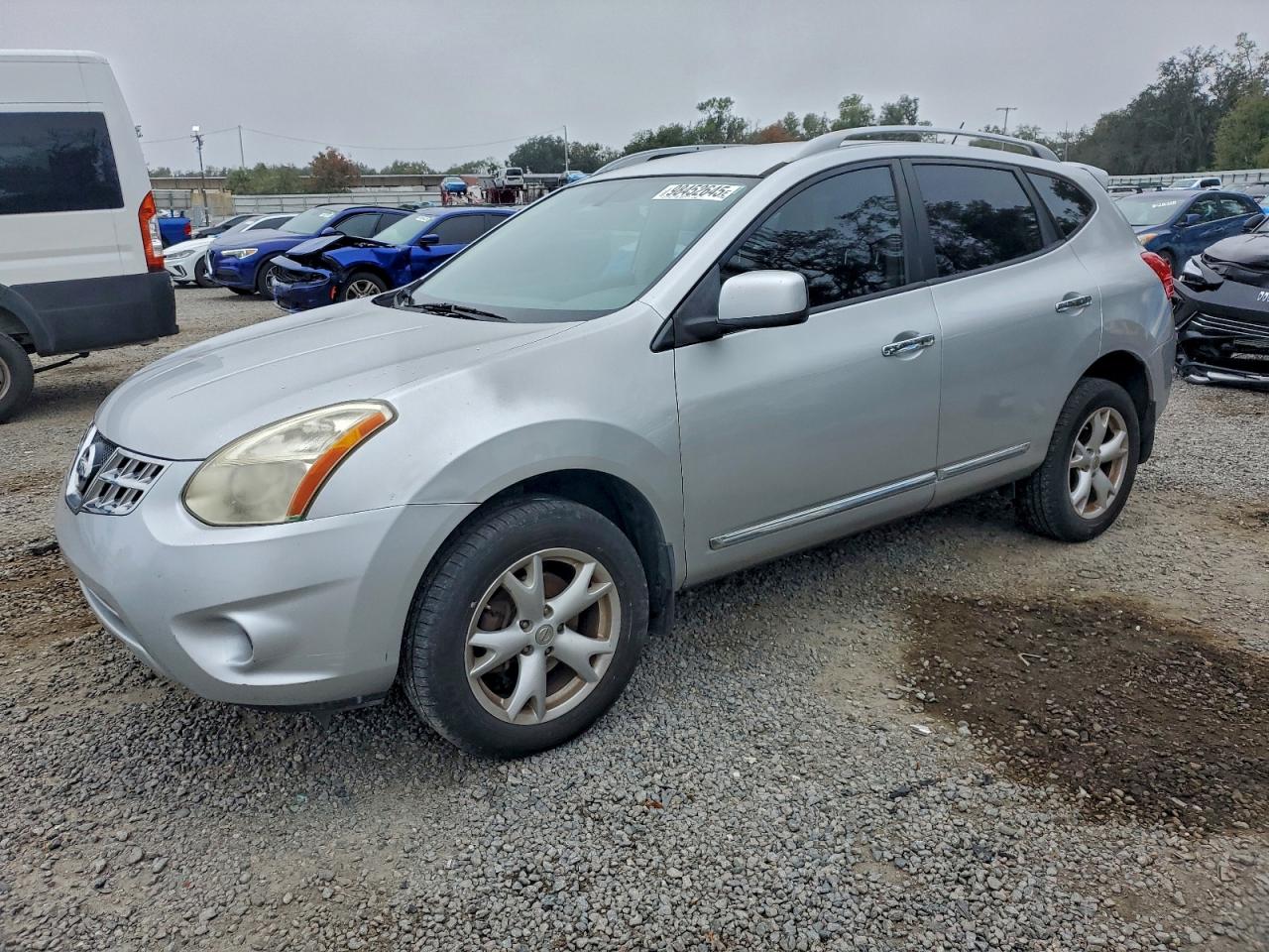 2011 NISSAN ROGUE