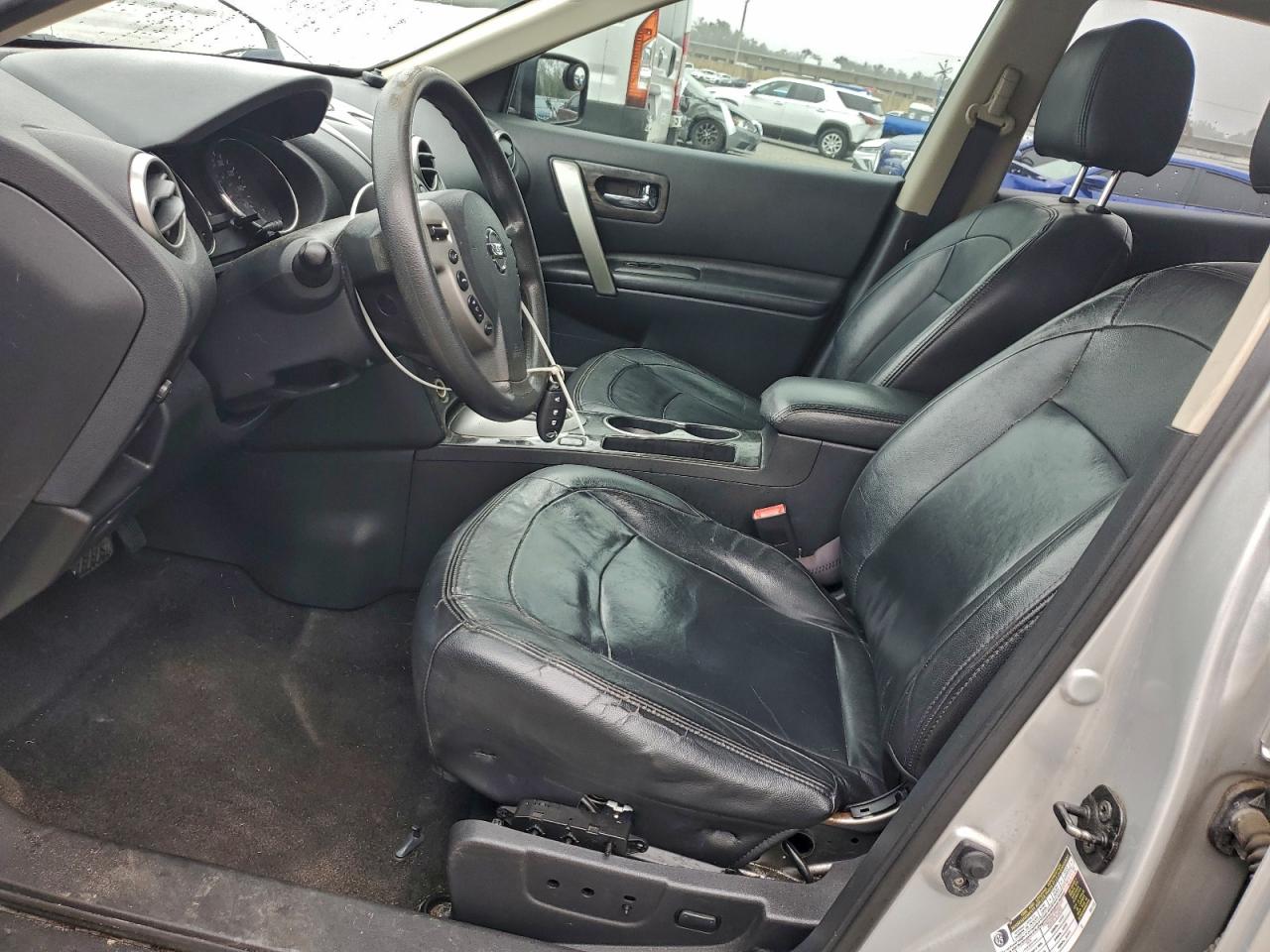 2011 NISSAN ROGUE S photo 7