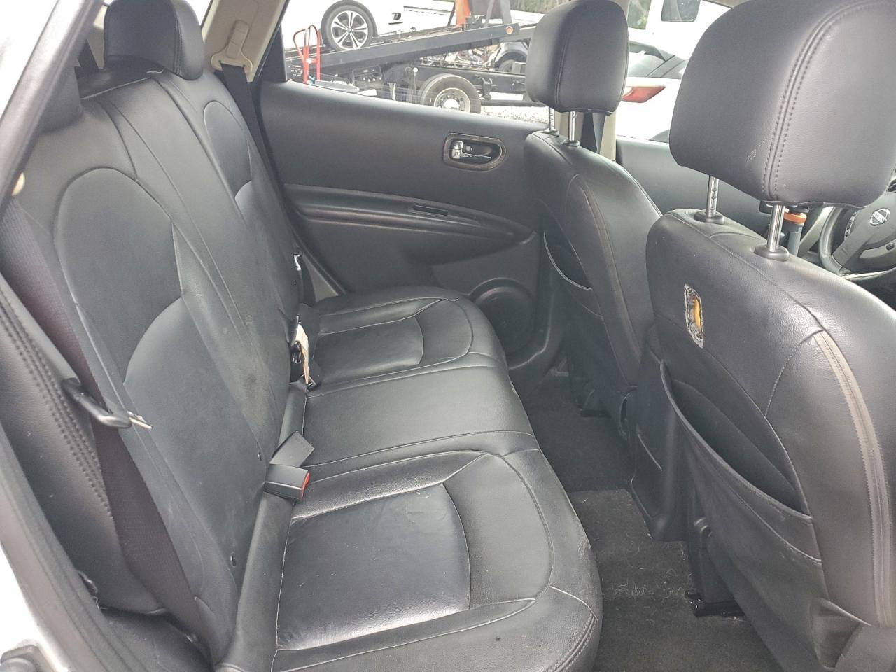 2011 NISSAN ROGUE S photo 11