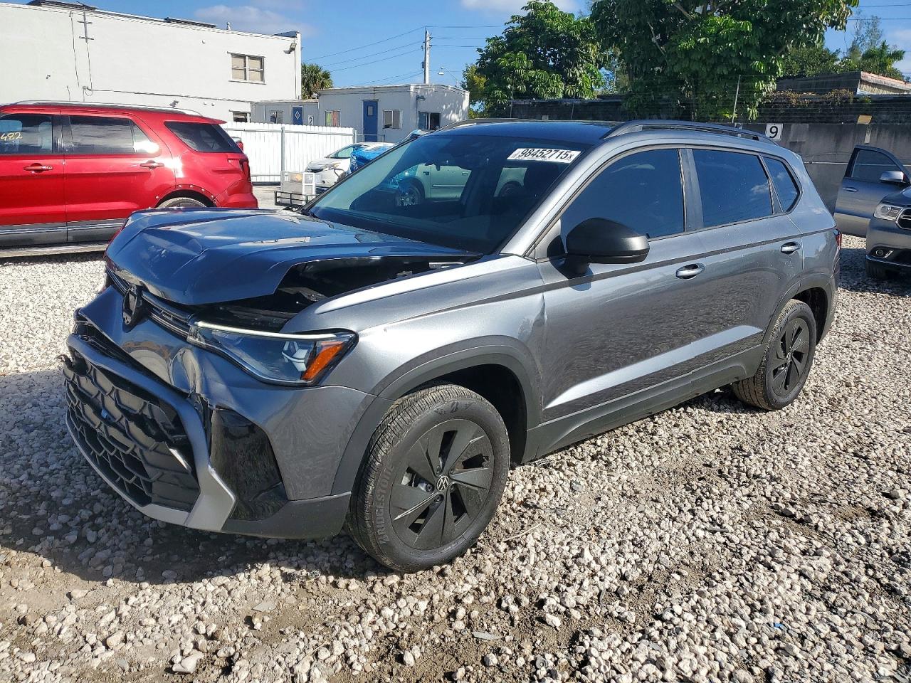 2025 VOLKSWAGEN TAOS
