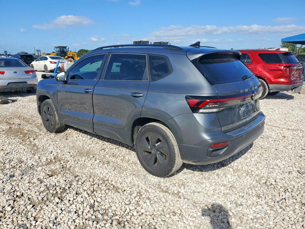 2025 VOLKSWAGEN TAOS S photo 2