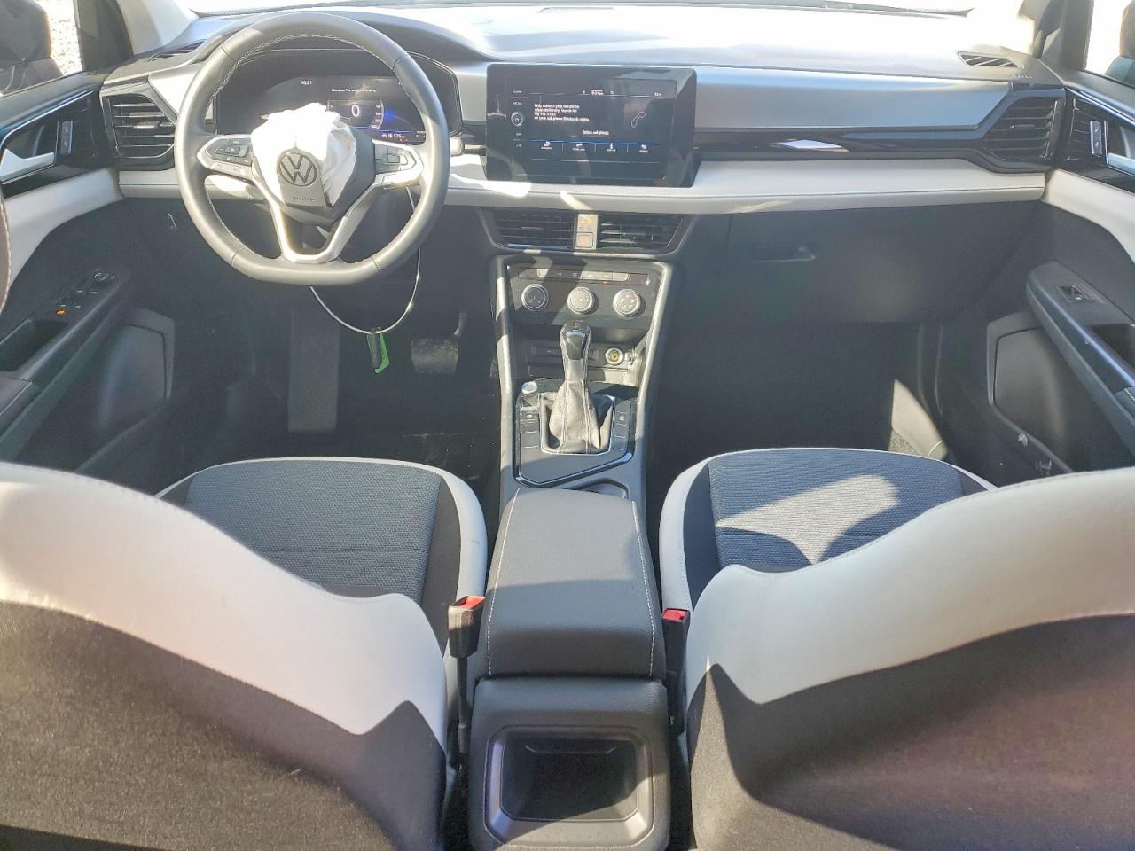 2025 VOLKSWAGEN TAOS S photo 8