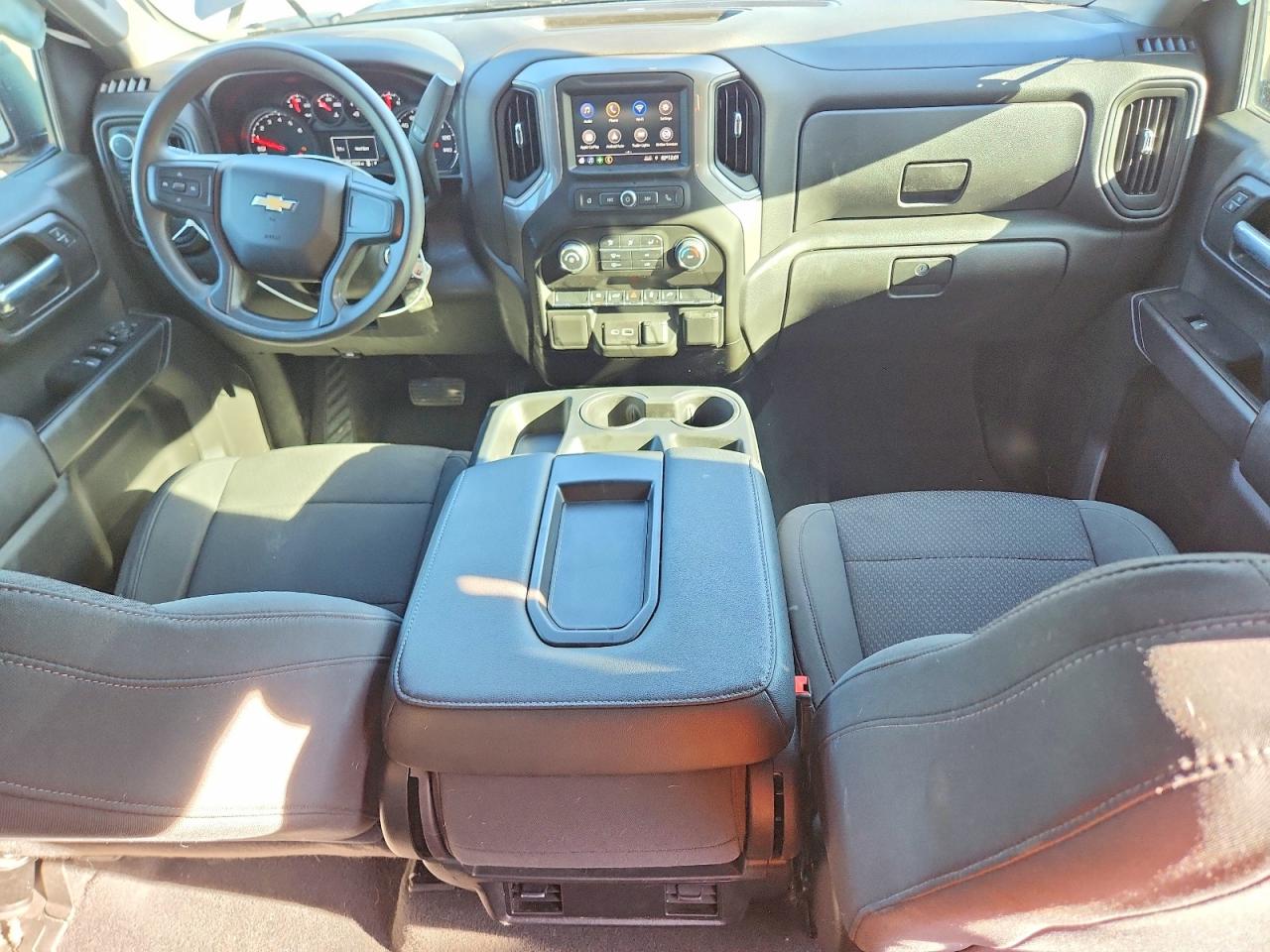 2021 CHEVROLET SILVERADO K1500 CUSTOM photo 8