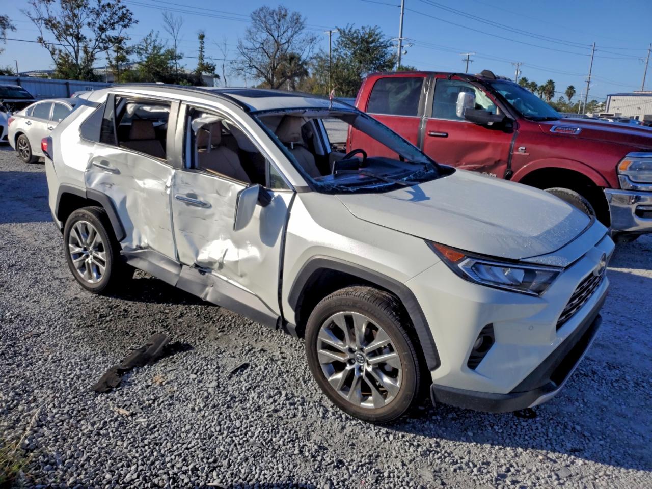 2019 TOYOTA RAV4 LIMITED photo 4