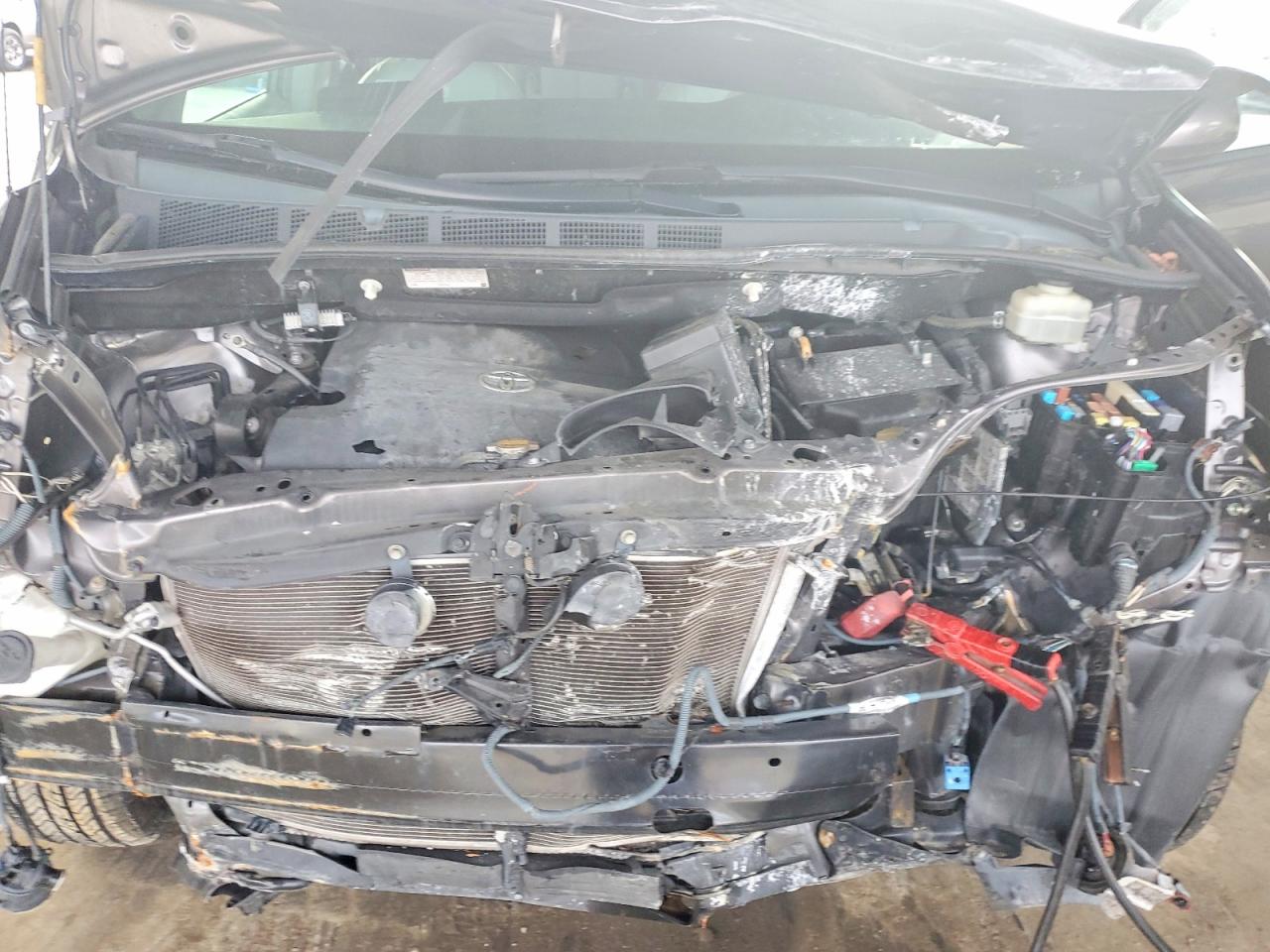 2014 TOYOTA SIENNA XLE photo 12