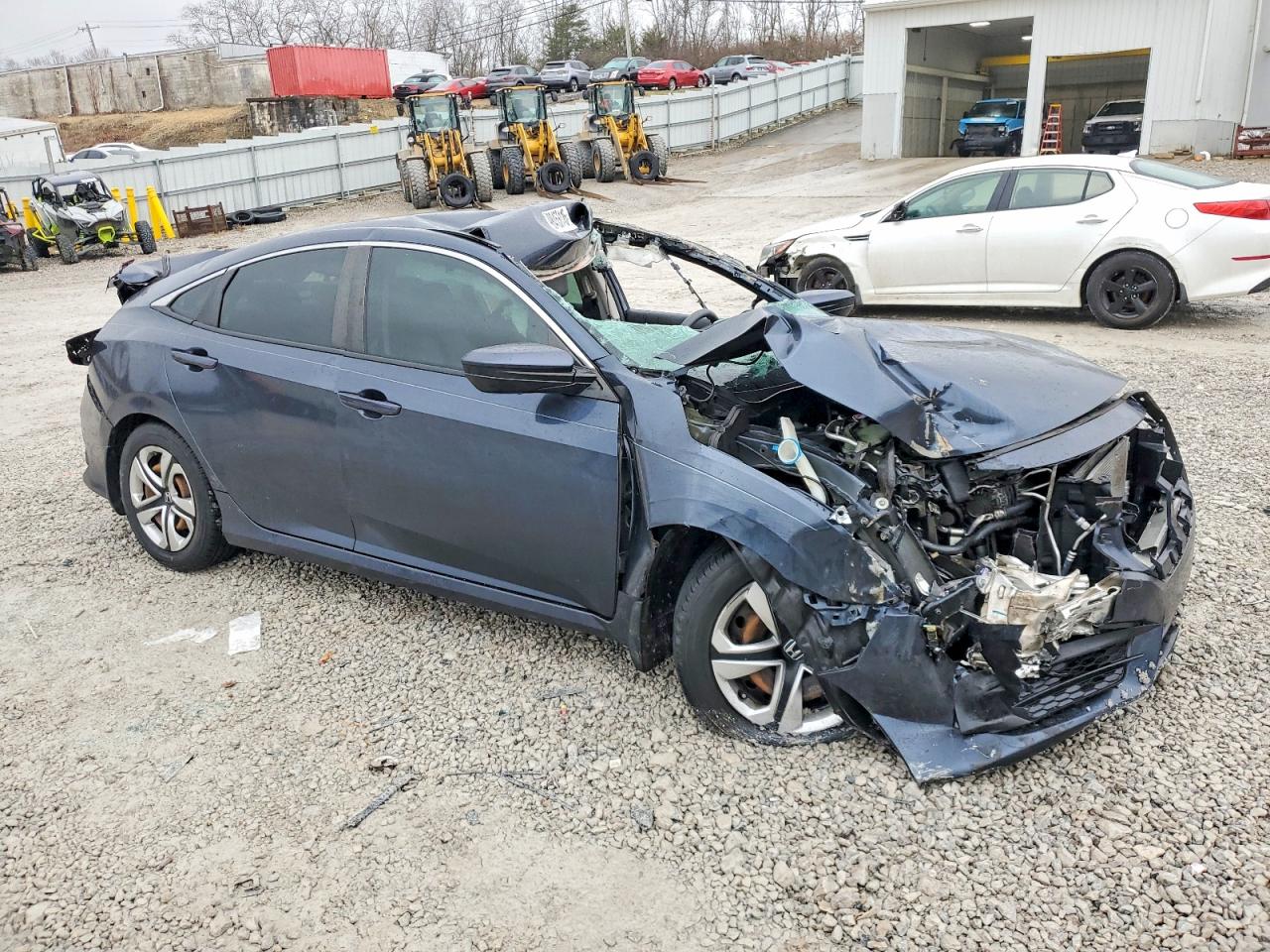 2017 HONDA CIVIC LX photo 4