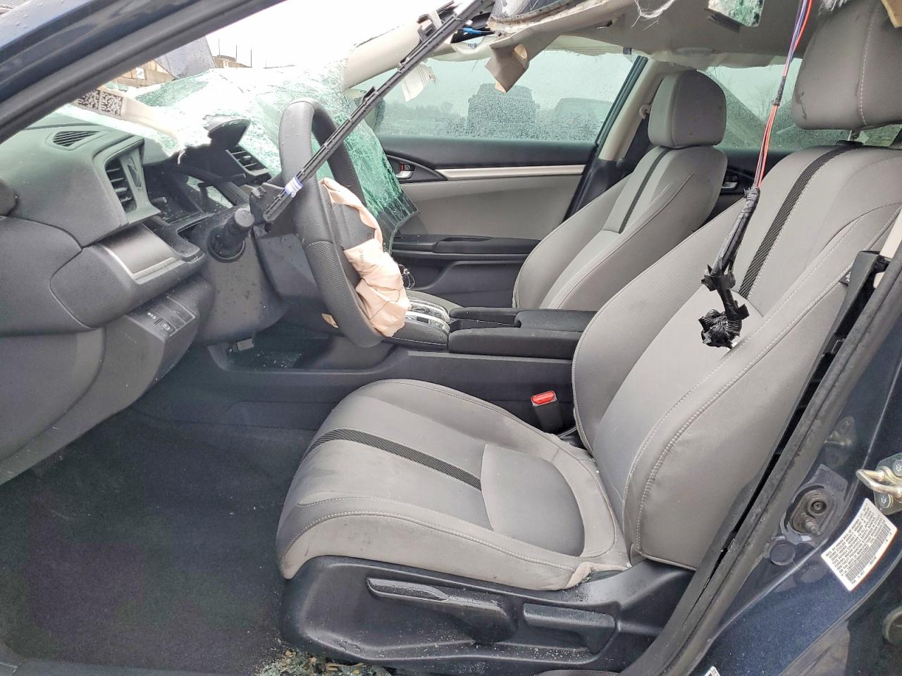 2017 HONDA CIVIC LX photo 7