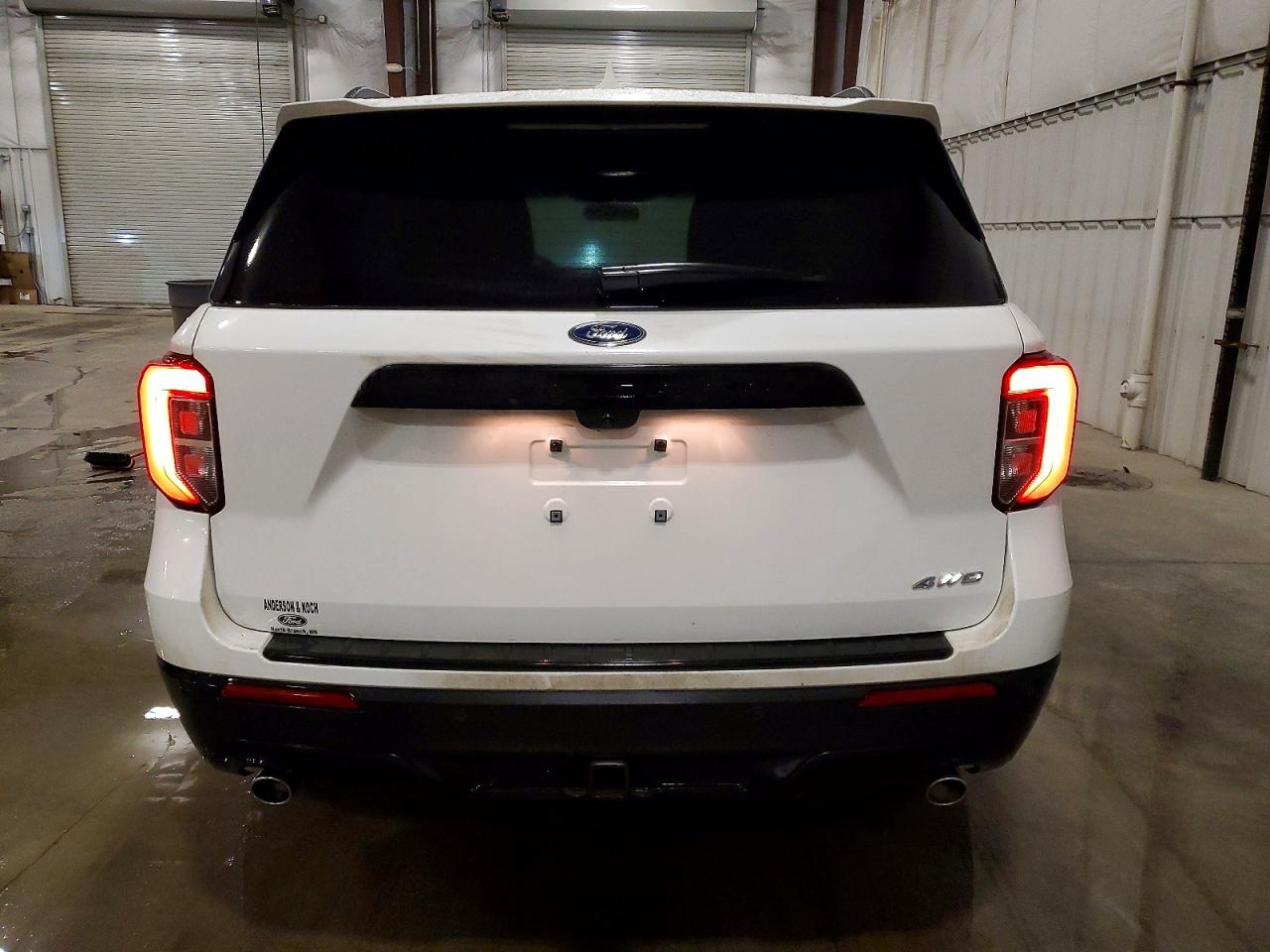2023 FORD EXPLORER ST-LINE photo 6