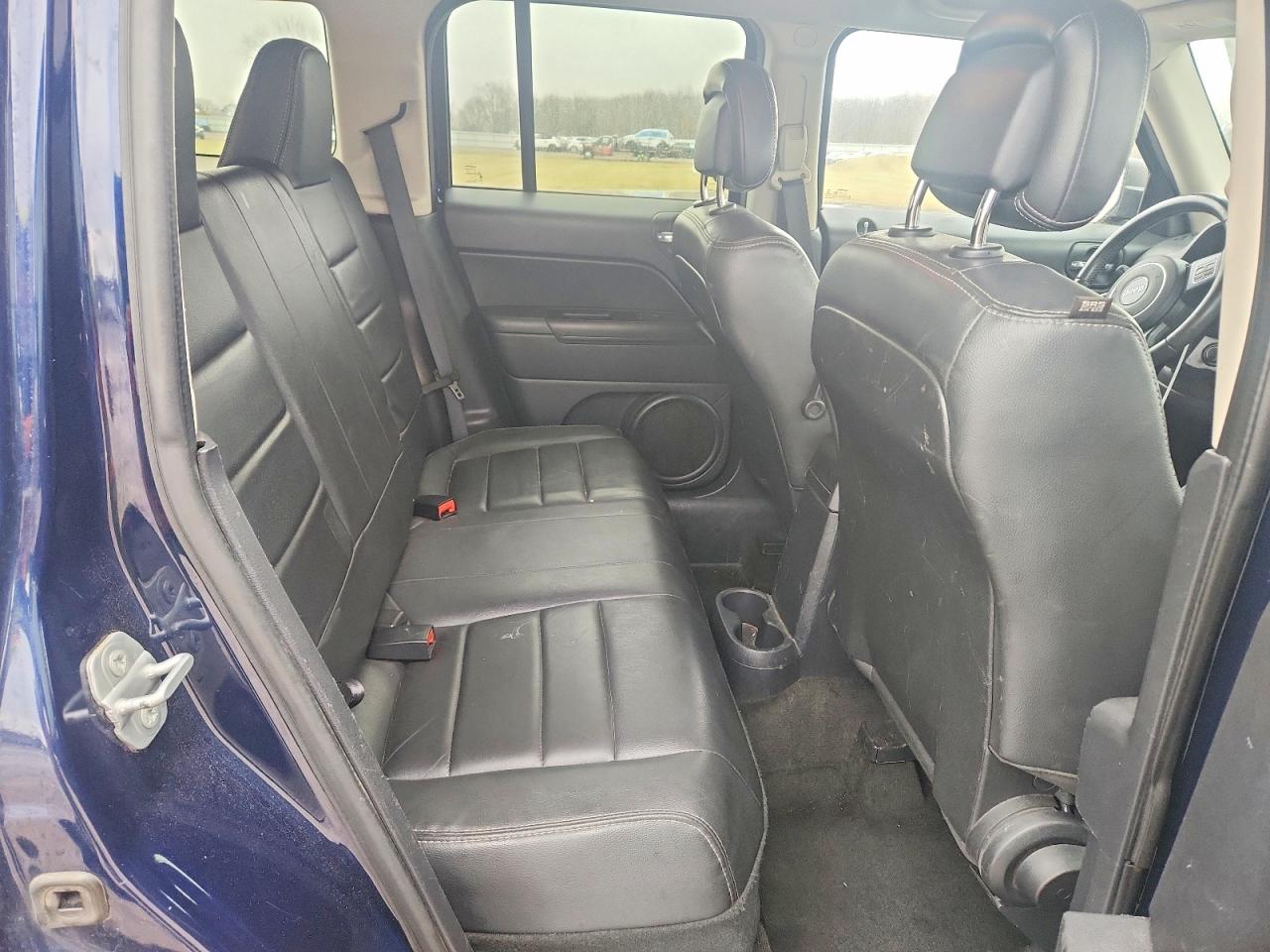 2015 JEEP PATRIOT LATITUDE photo 11