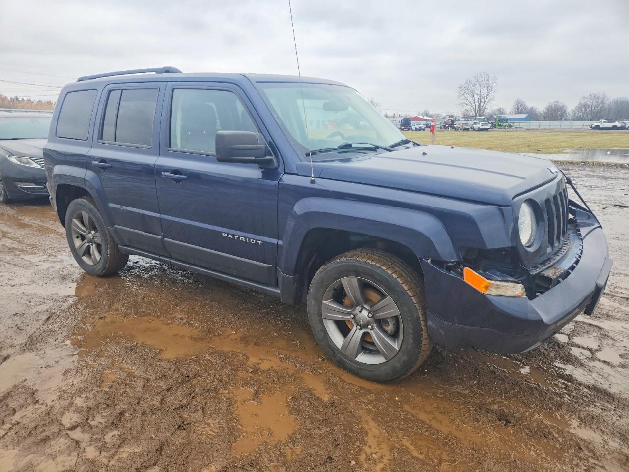 2015 JEEP PATRIOT LATITUDE photo 4