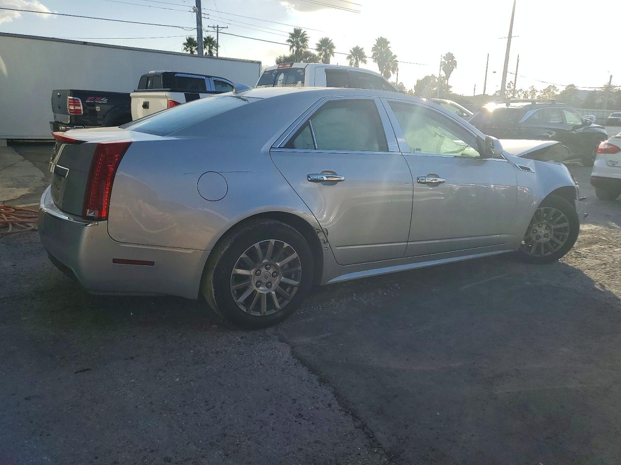 2011 CADILLAC CTS LUXURY COLLECTION photo 3