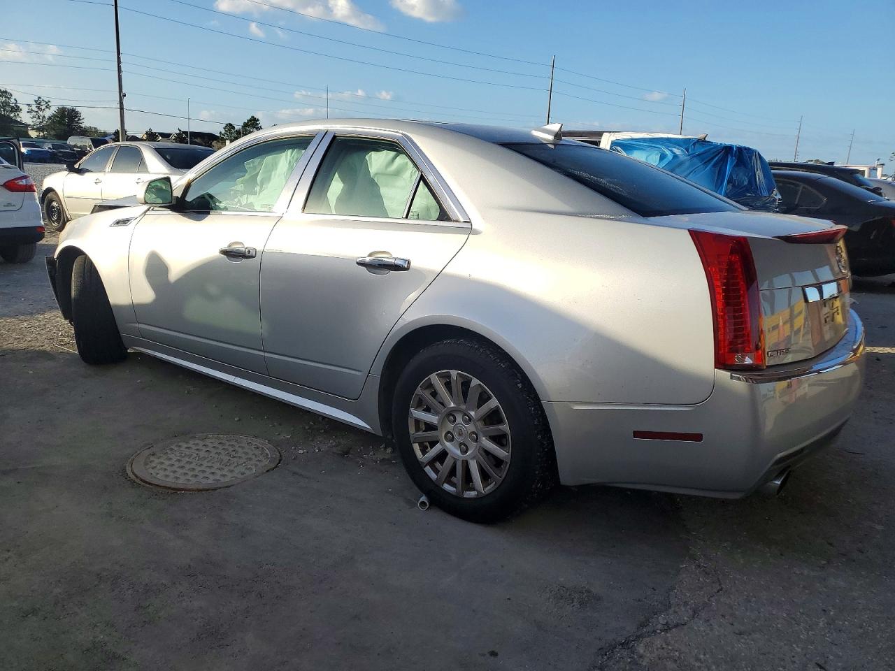 2011 CADILLAC CTS LUXURY COLLECTION photo 2