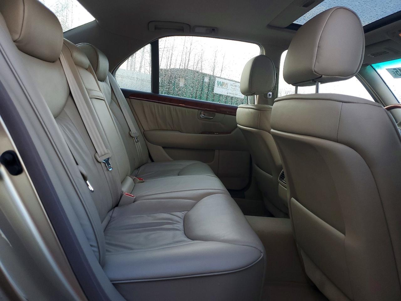 2002 LEXUS LS 430 photo 10
