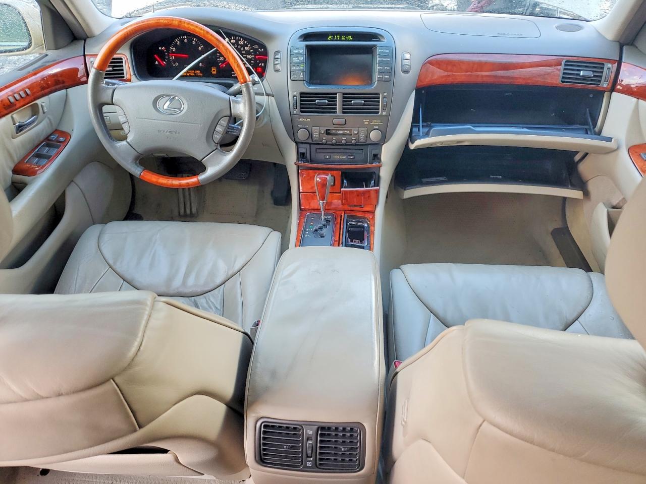 2002 LEXUS LS 430 photo 8