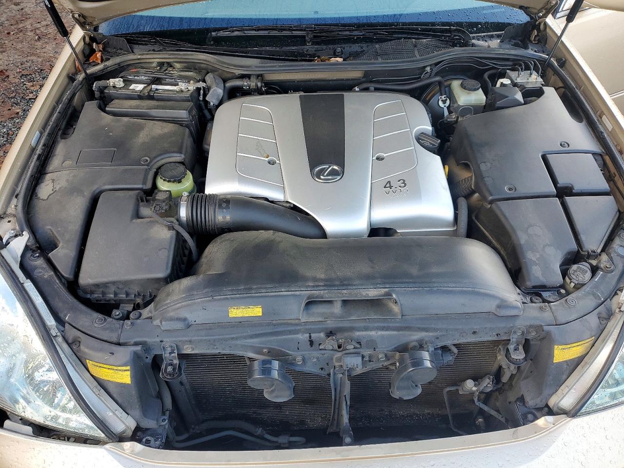 2002 LEXUS LS 430 photo 11