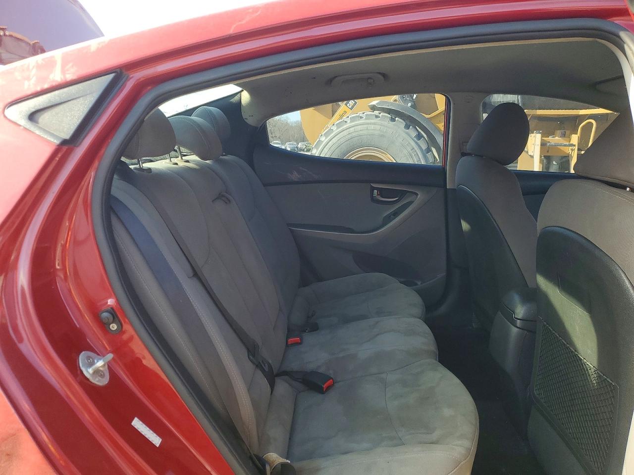 2016 HYUNDAI ELANTRA SE photo 10