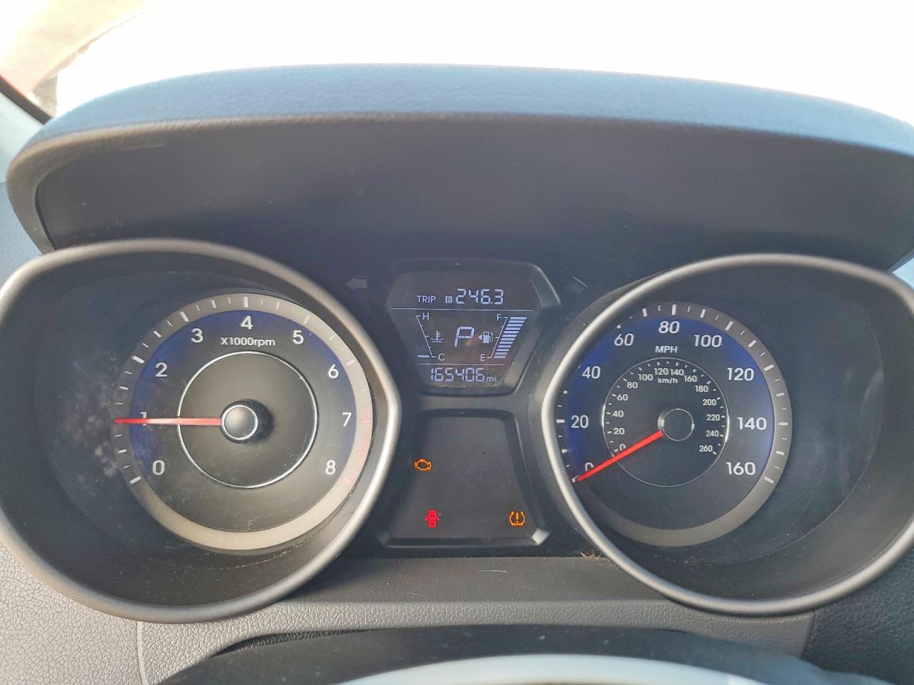 2016 HYUNDAI ELANTRA SE photo 9