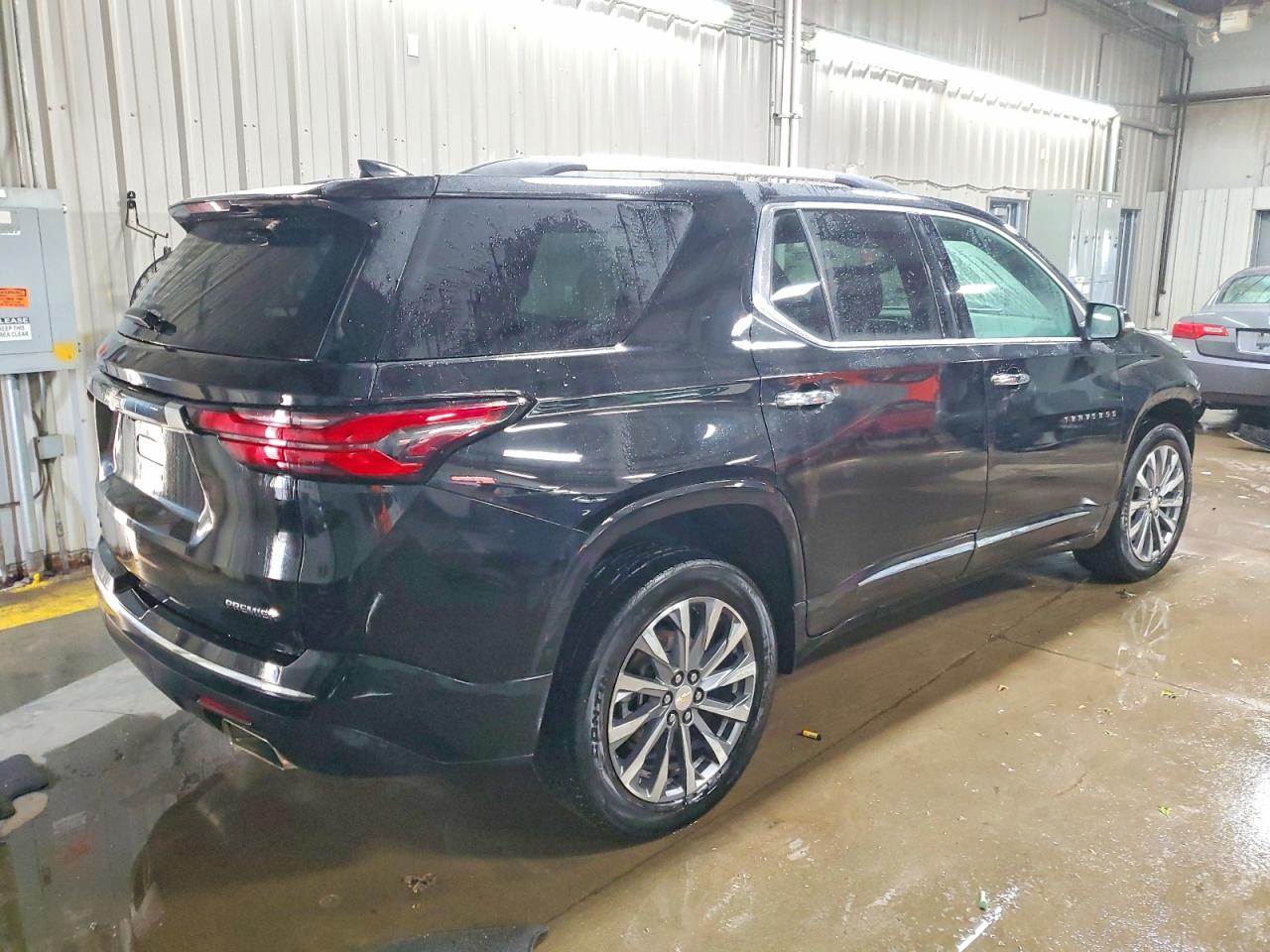 2023 CHEVROLET TRAVERSE PREMIER photo 5