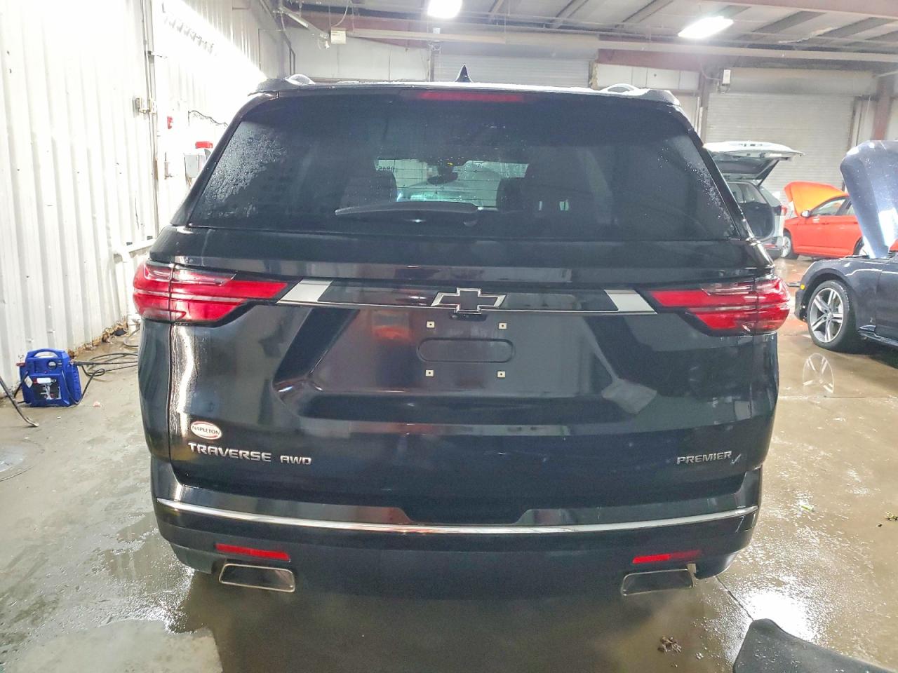 2023 CHEVROLET TRAVERSE PREMIER photo 11