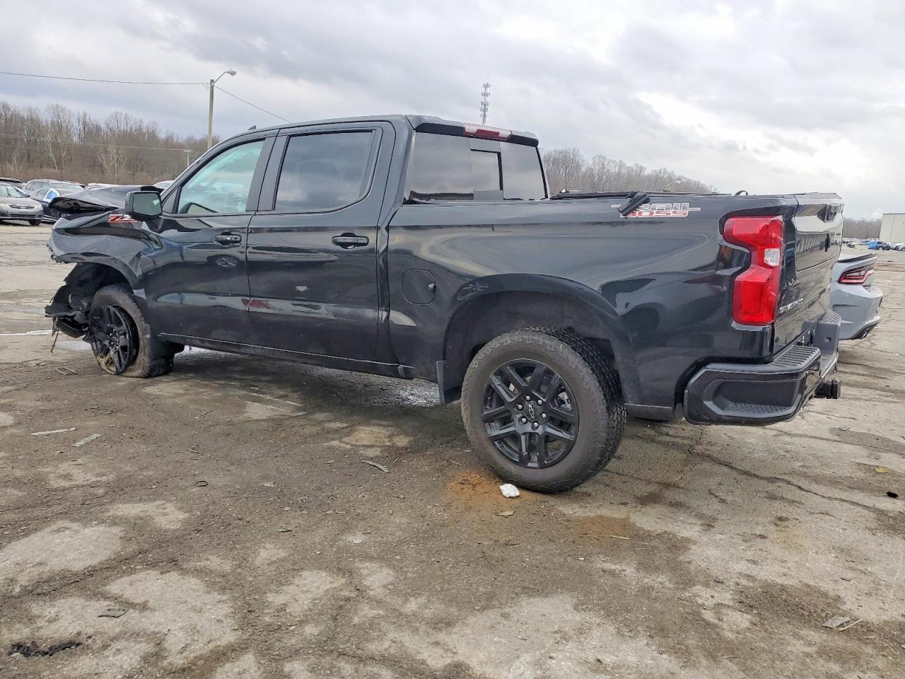 2025 CHEVROLET SILVERADO K1500 LT TRAIL BOSS photo 3