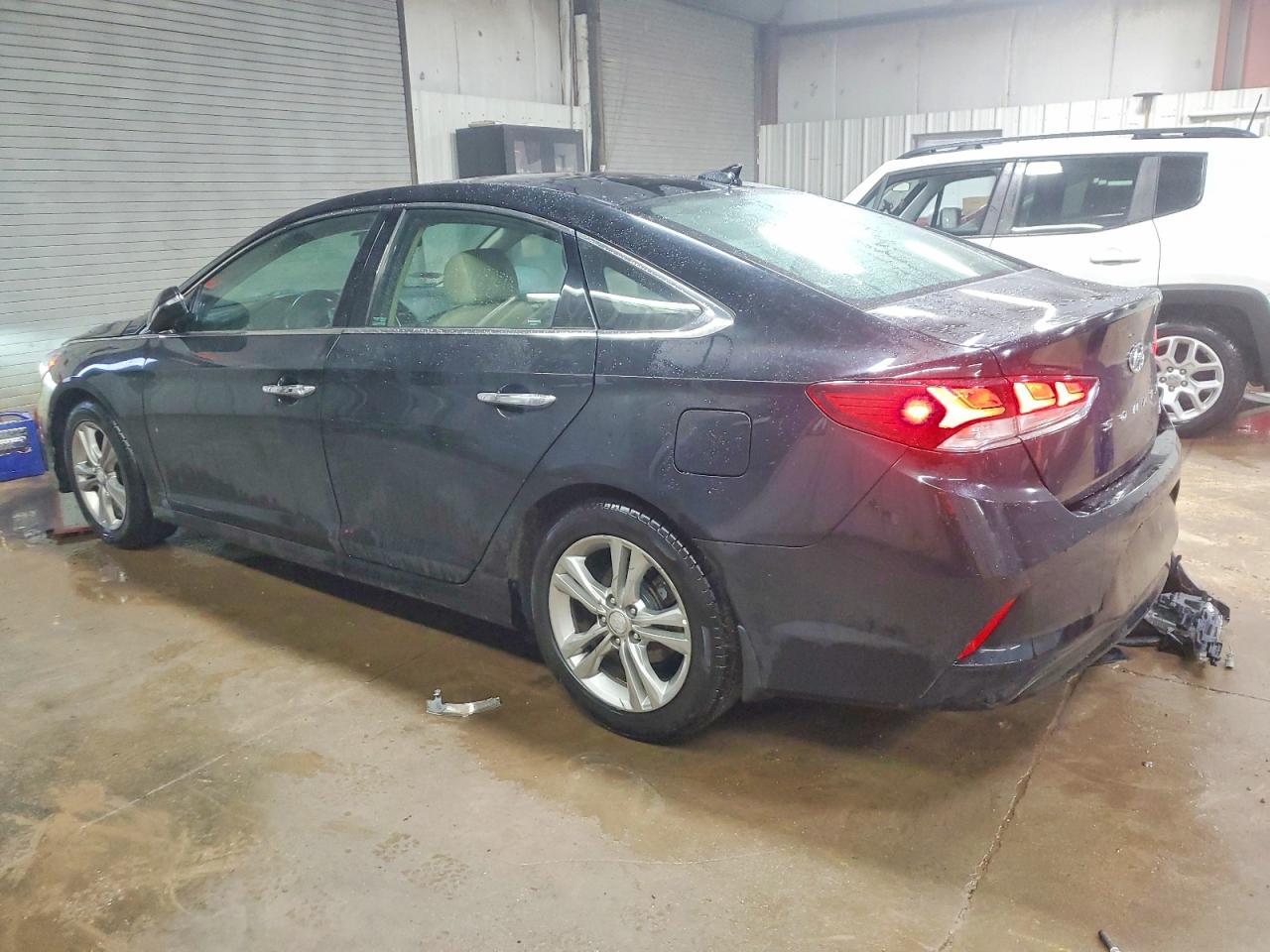 2018 HYUNDAI SONATA photo 2