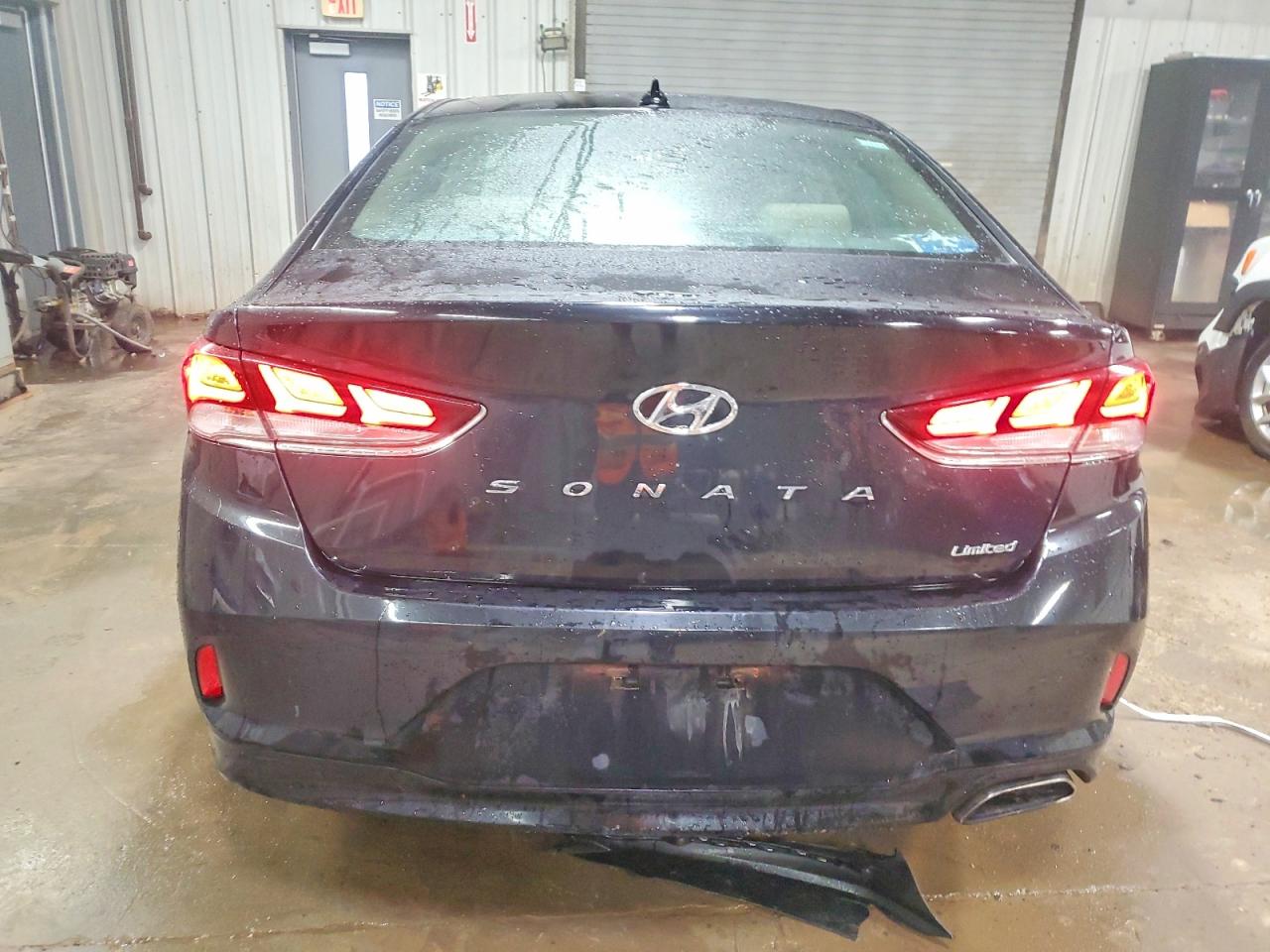2018 HYUNDAI SONATA photo 6