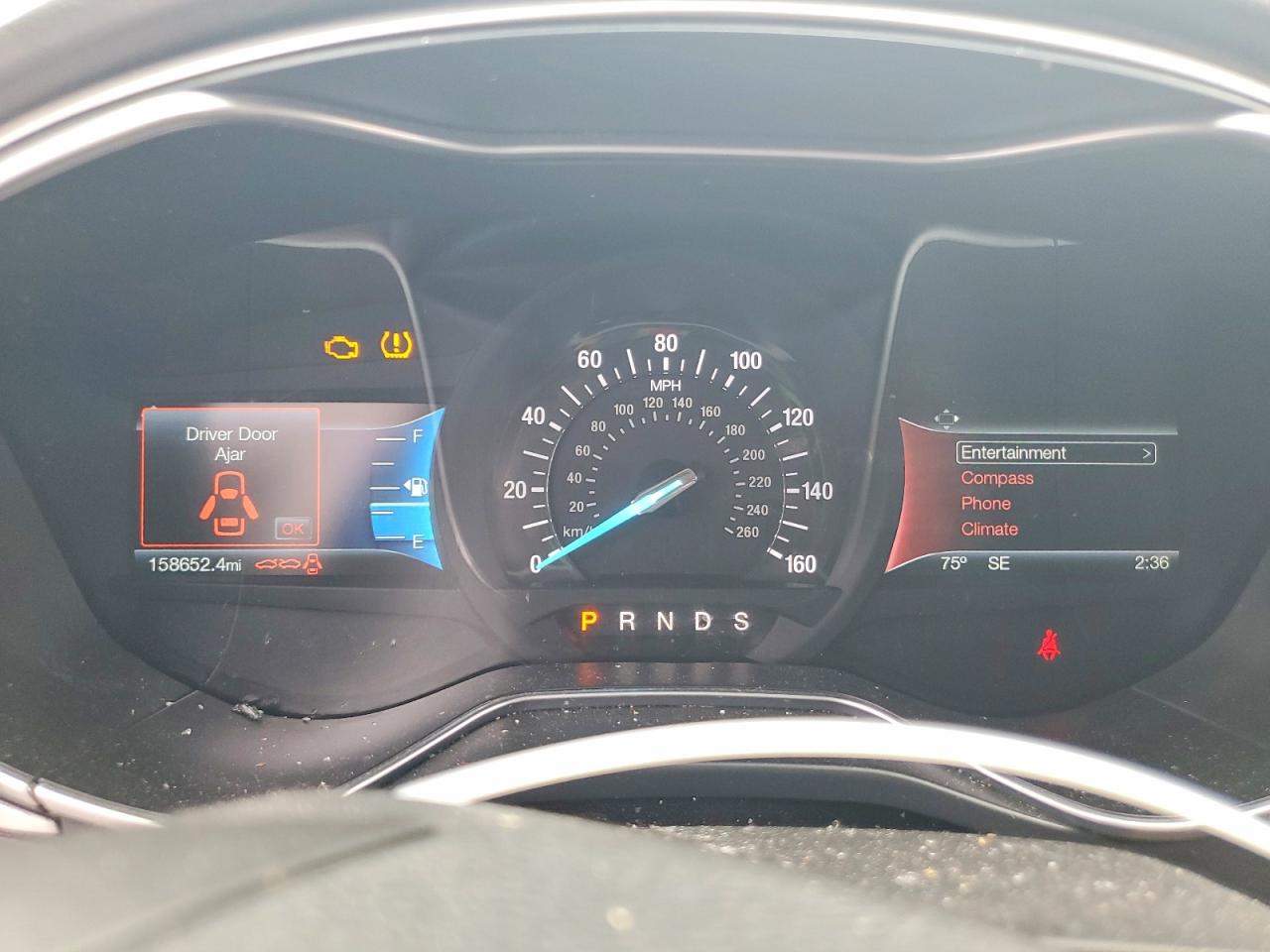 2016 FORD FUSION SE photo 9