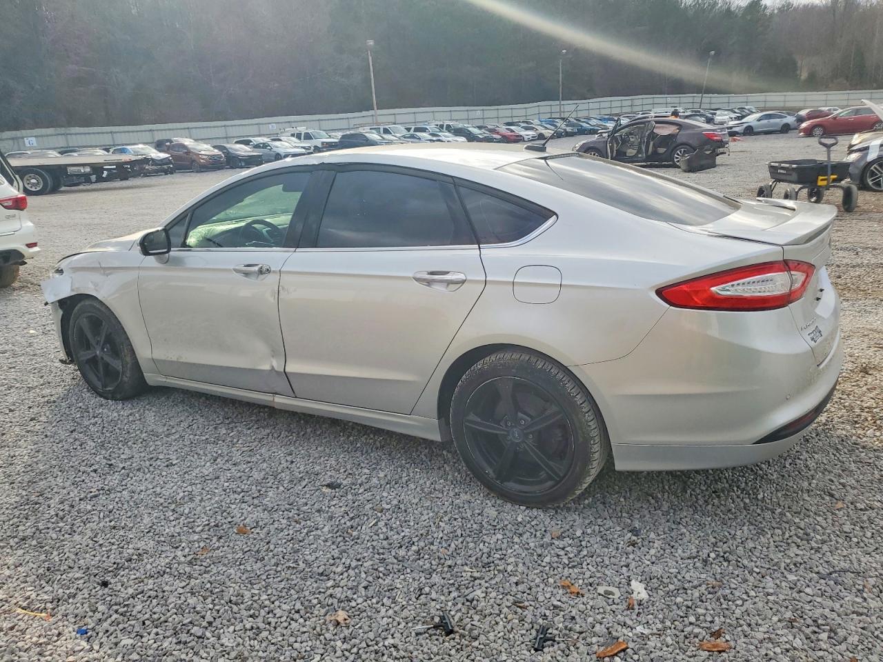 2016 FORD FUSION SE photo 2