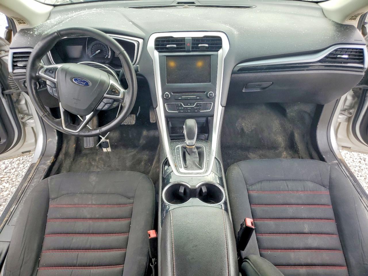 2016 FORD FUSION SE photo 8