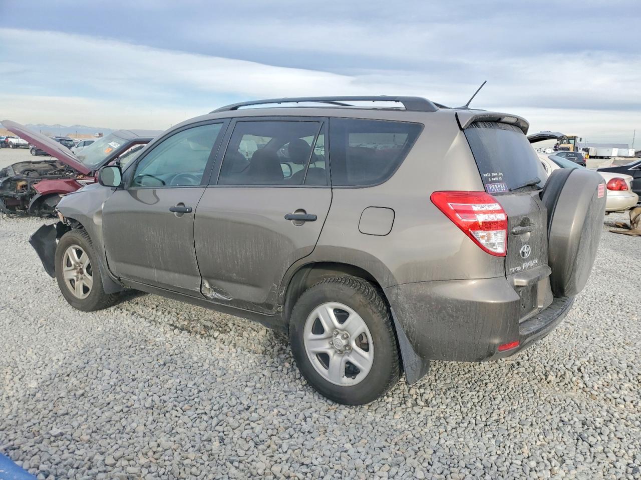 2010 TOYOTA RAV4 BASE photo 2