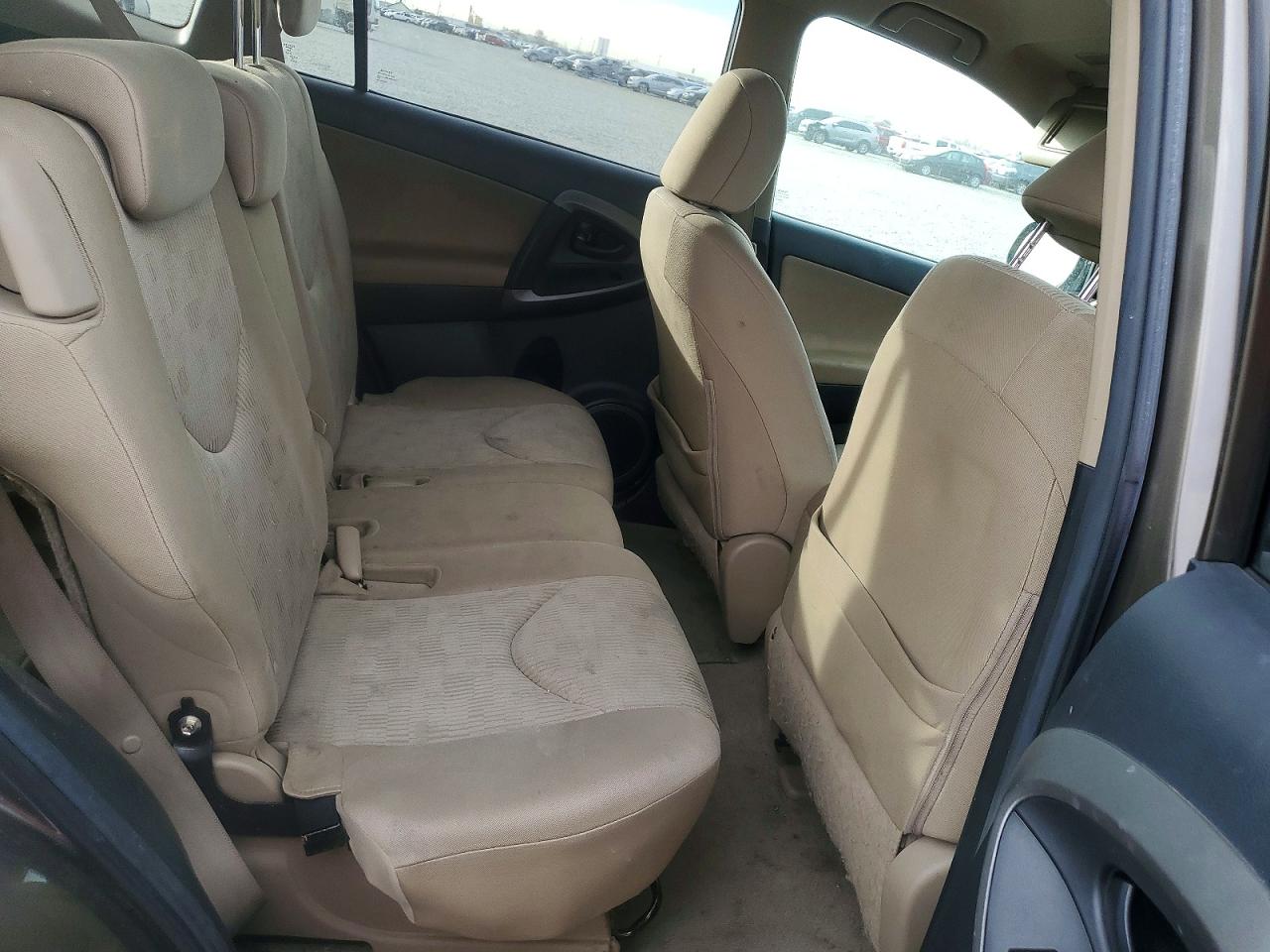 2010 TOYOTA RAV4 BASE photo 11