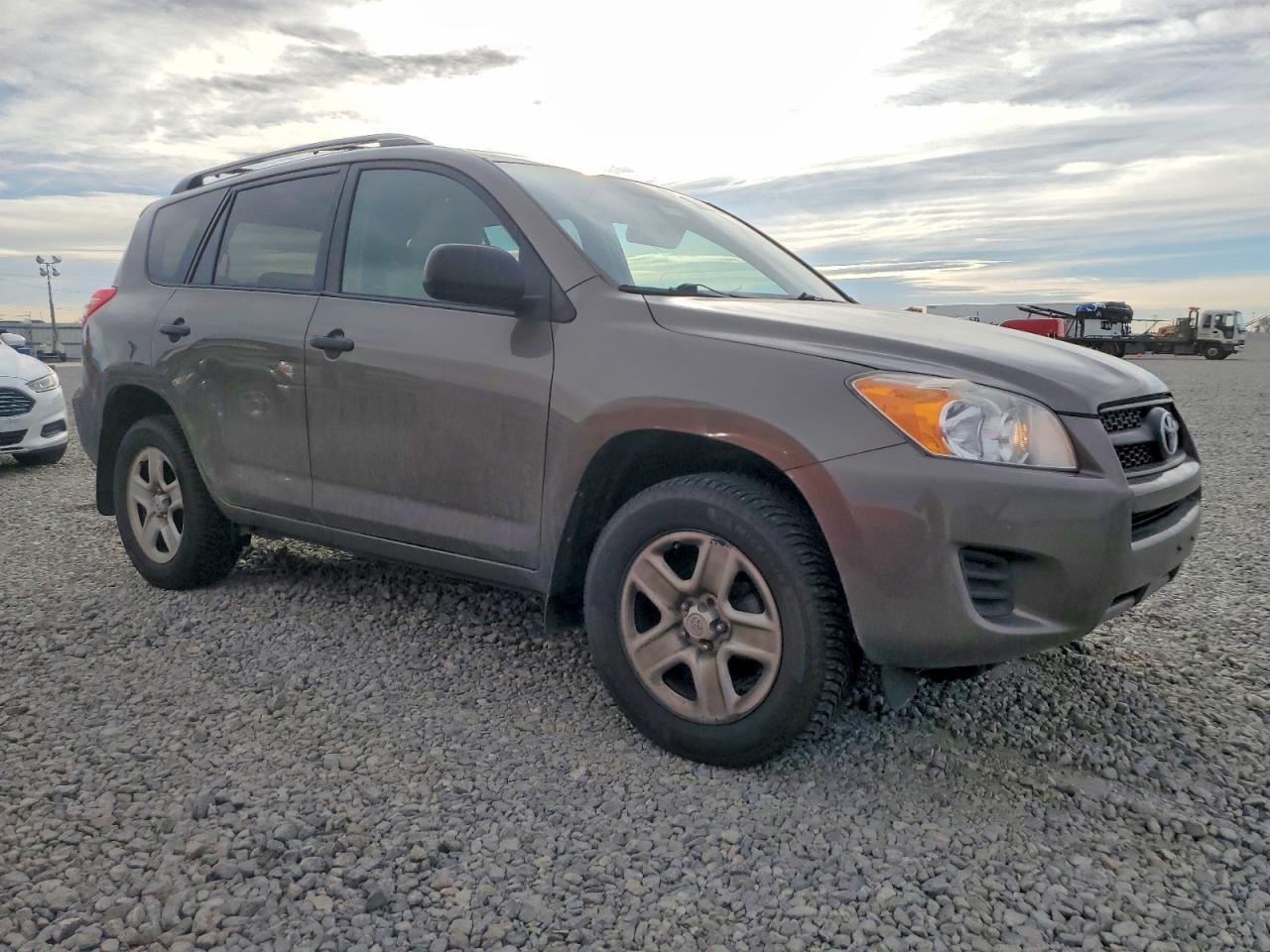 2010 TOYOTA RAV4 BASE photo 4