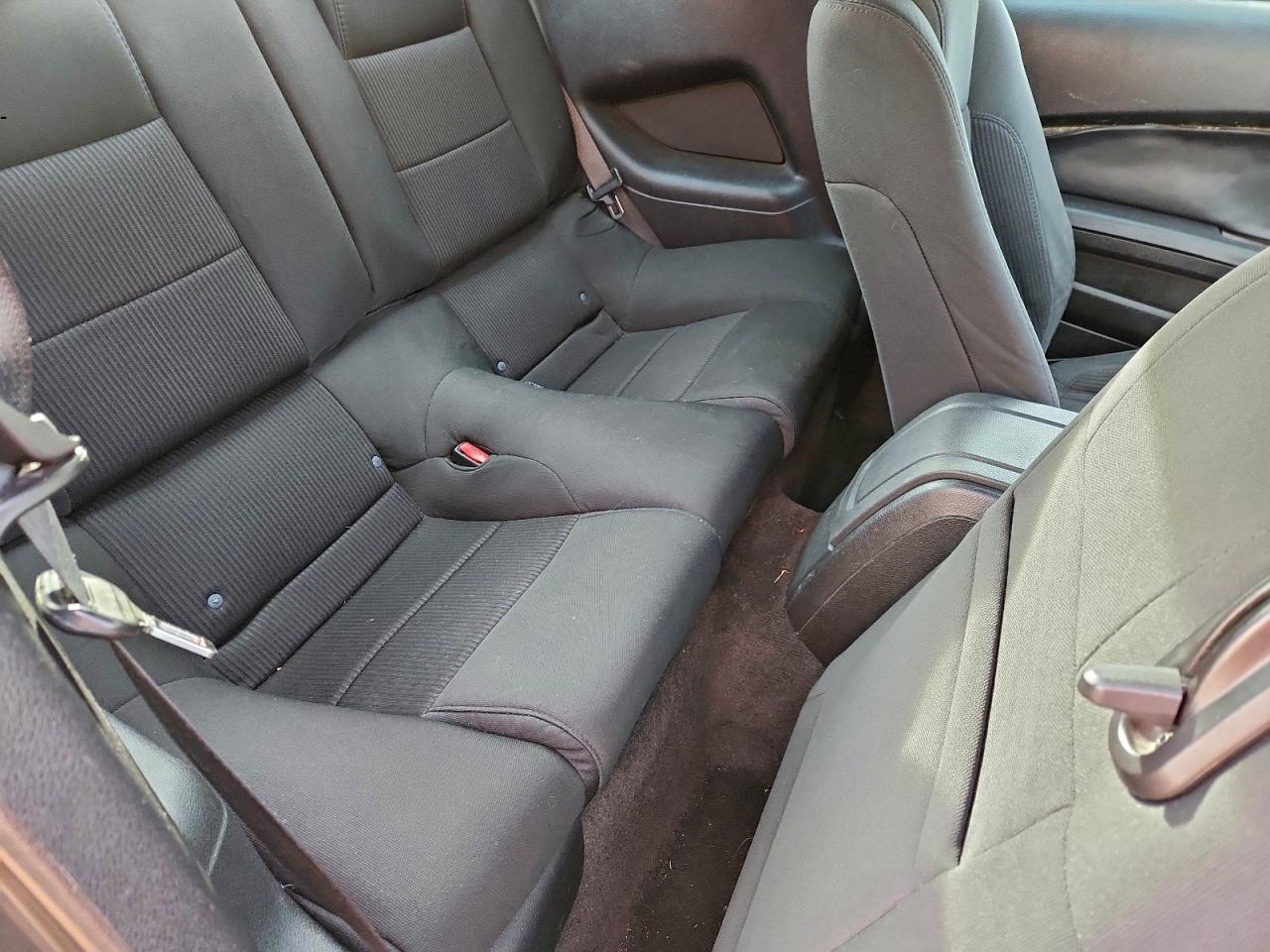 2013 FORD MUSTANG photo 10