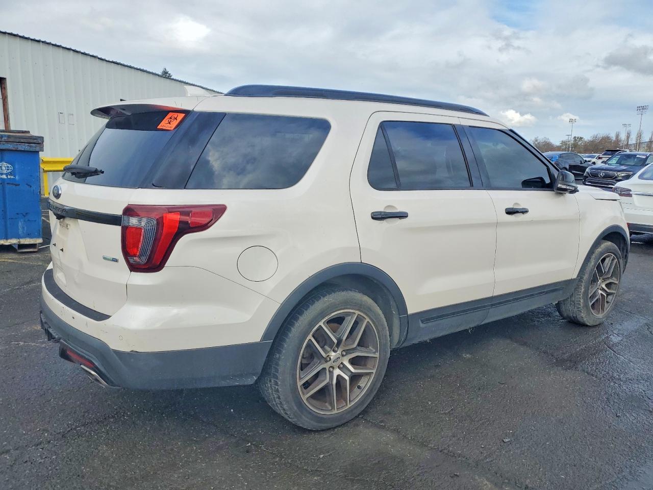 2016 FORD EXPLORER SPORT photo 3