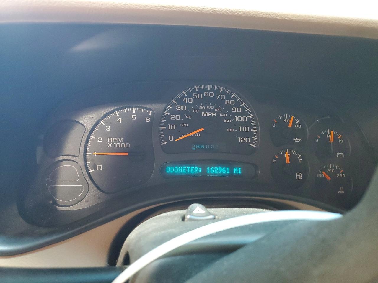 2003 CHEVROLET SUBURBAN K1500 photo 9