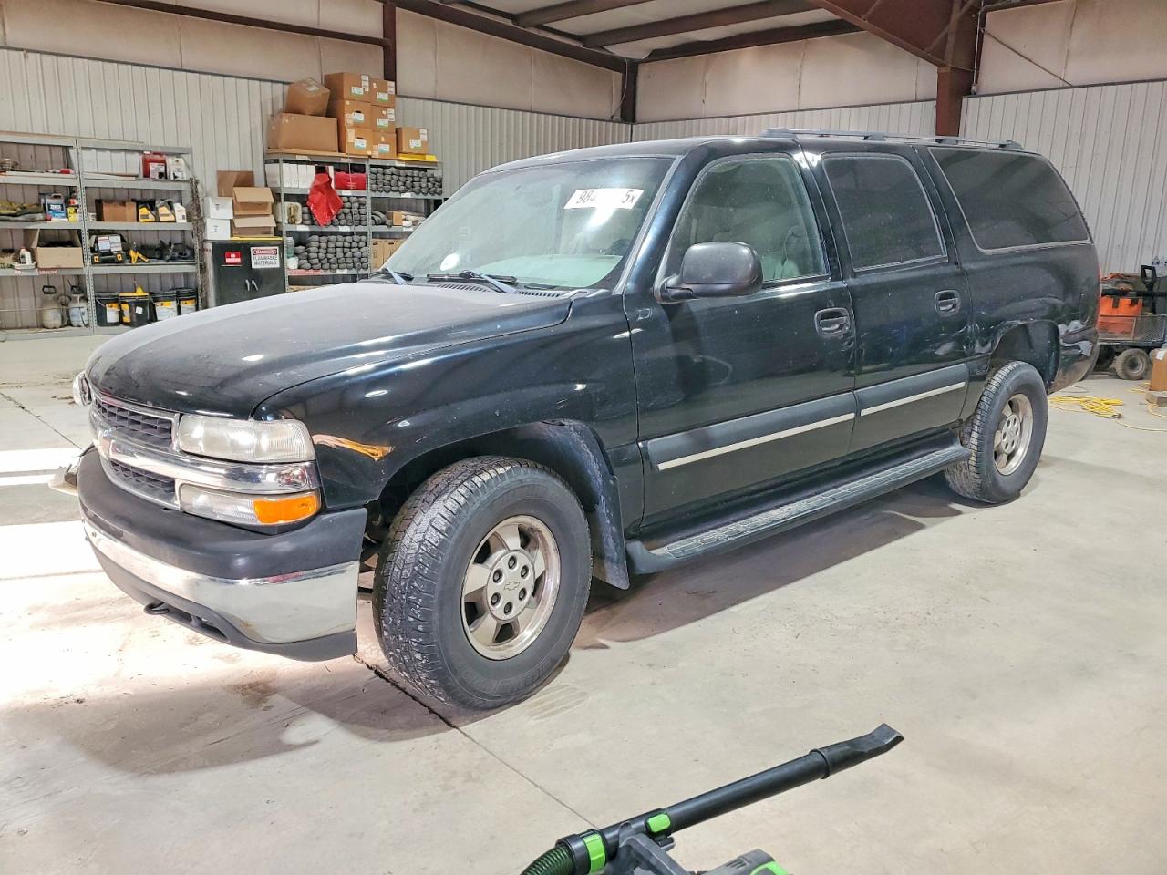 2003 CHEVROLET SUBURBAN