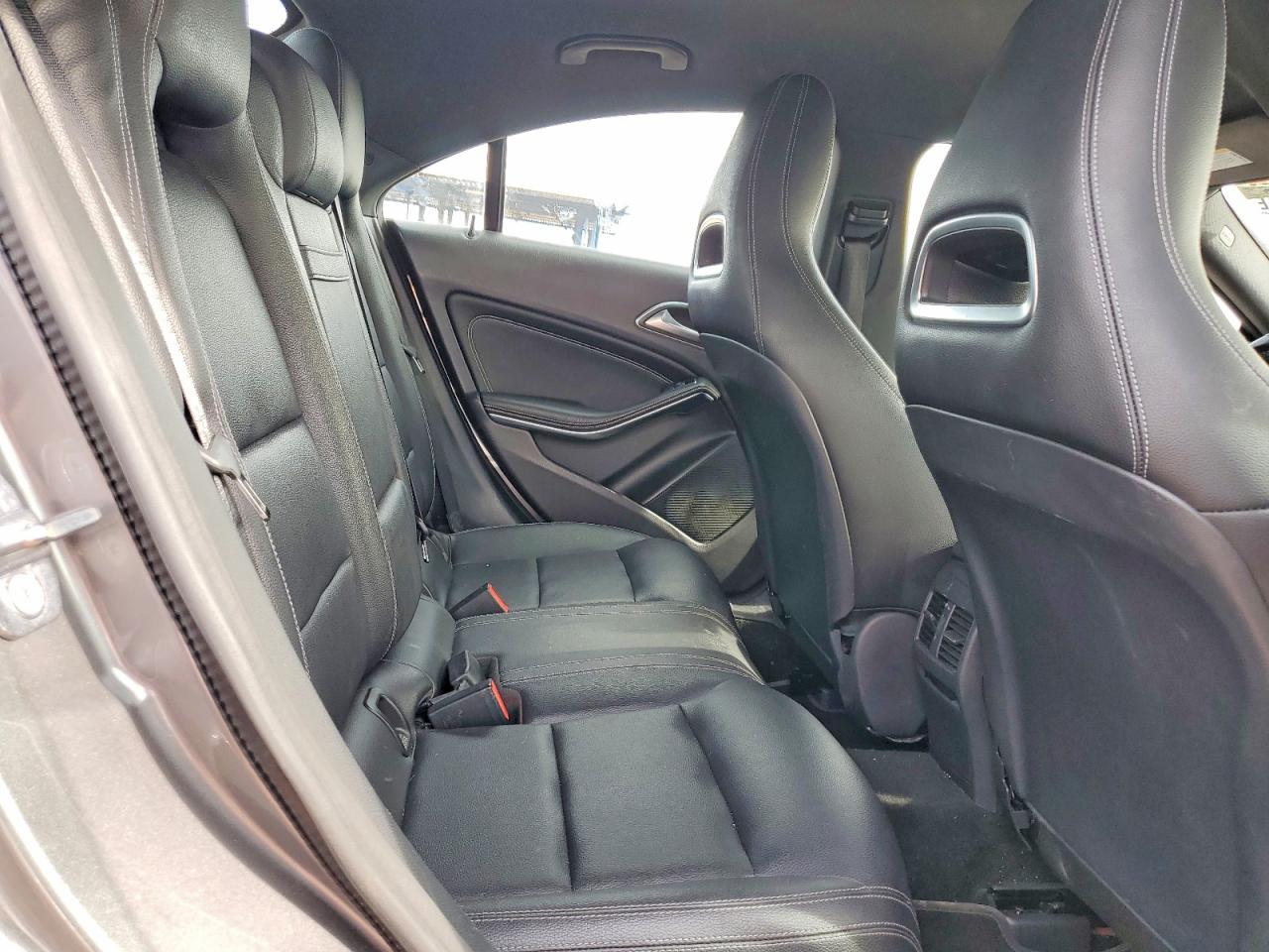 2018 MERCEDES-BENZ CLA 250 photo 19