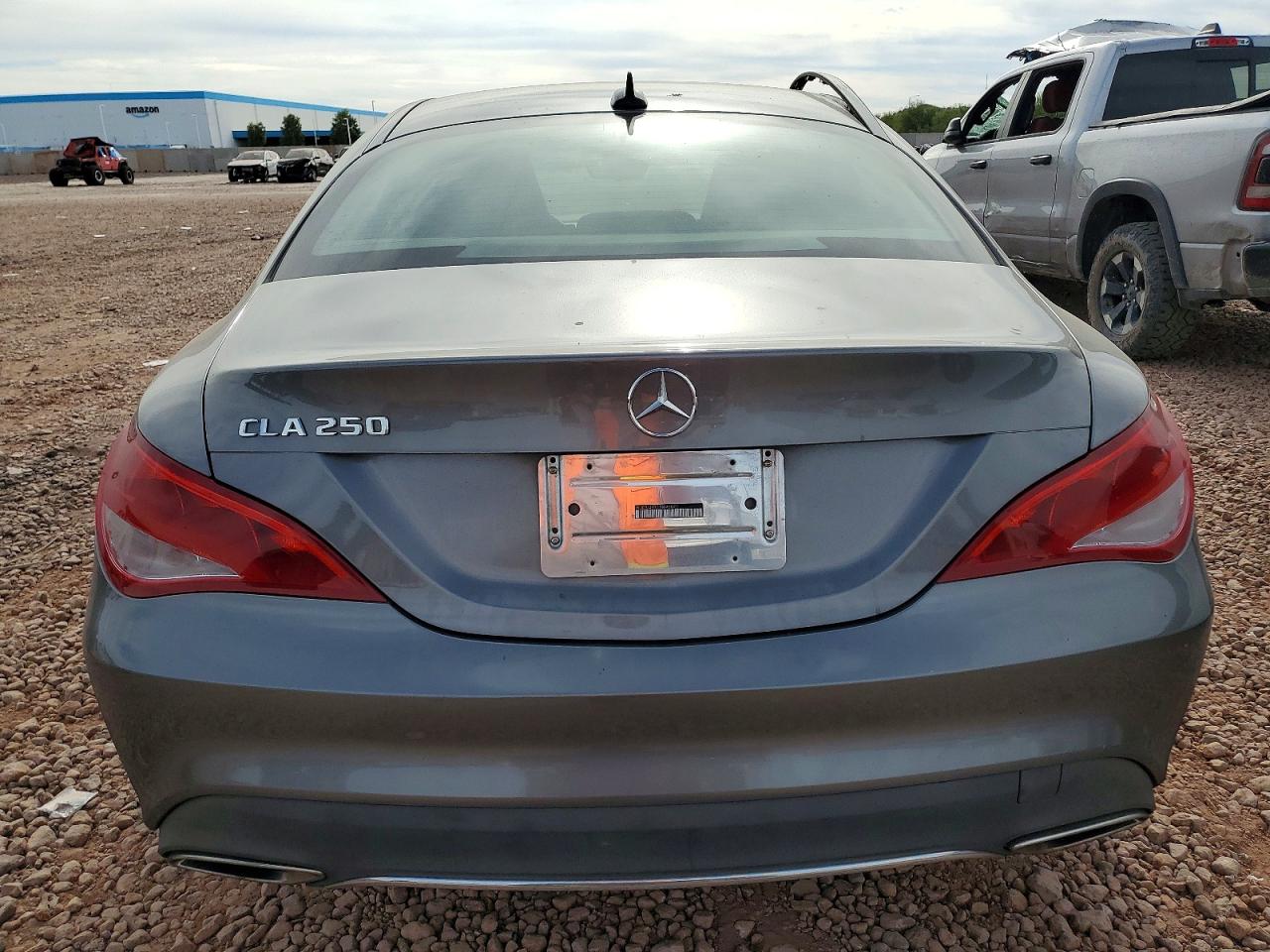 2018 MERCEDES-BENZ CLA 250 photo 11
