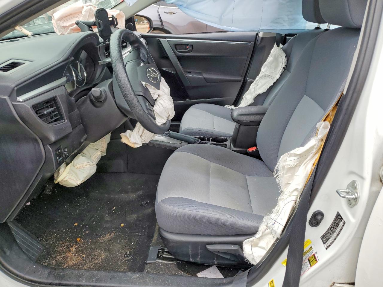2016 TOYOTA COROLLA L photo 19