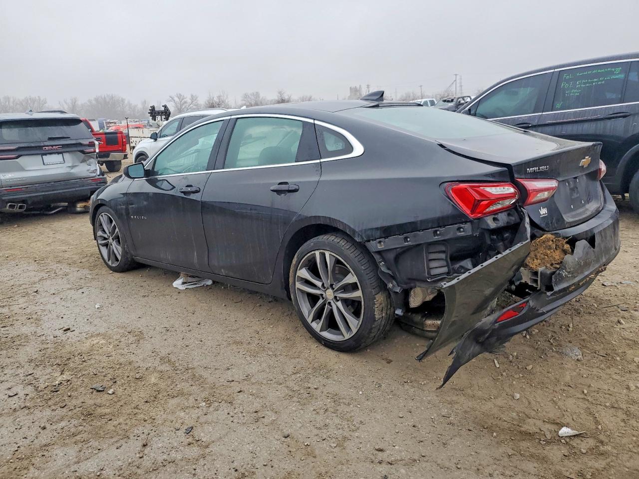 2021 CHEVROLET MALIBU LT photo 2