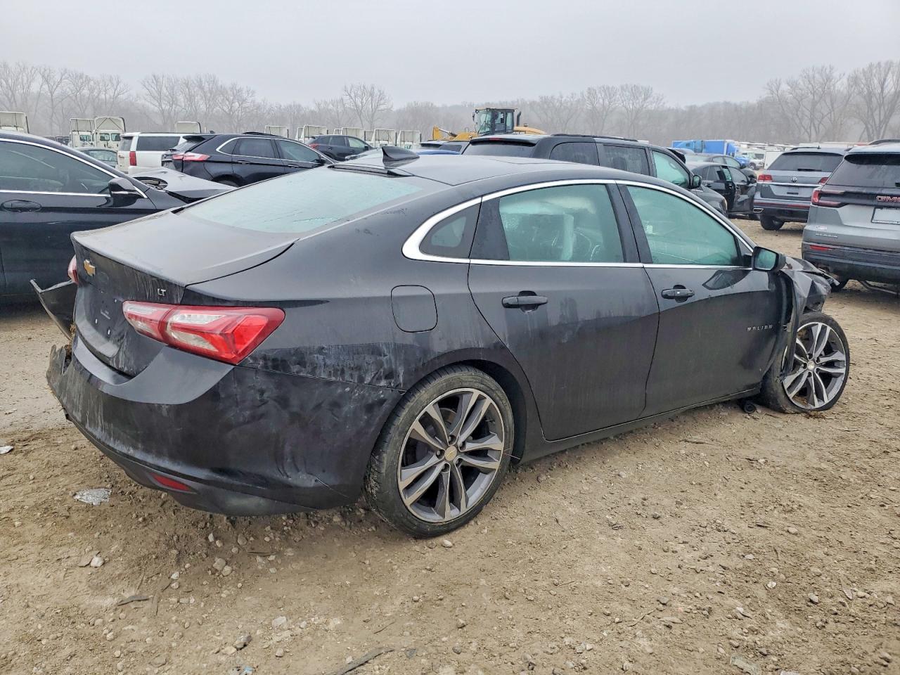 2021 CHEVROLET MALIBU LT photo 3