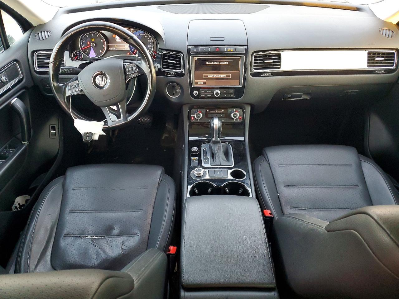 2016 VOLKSWAGEN TOUAREG SPORT photo 8