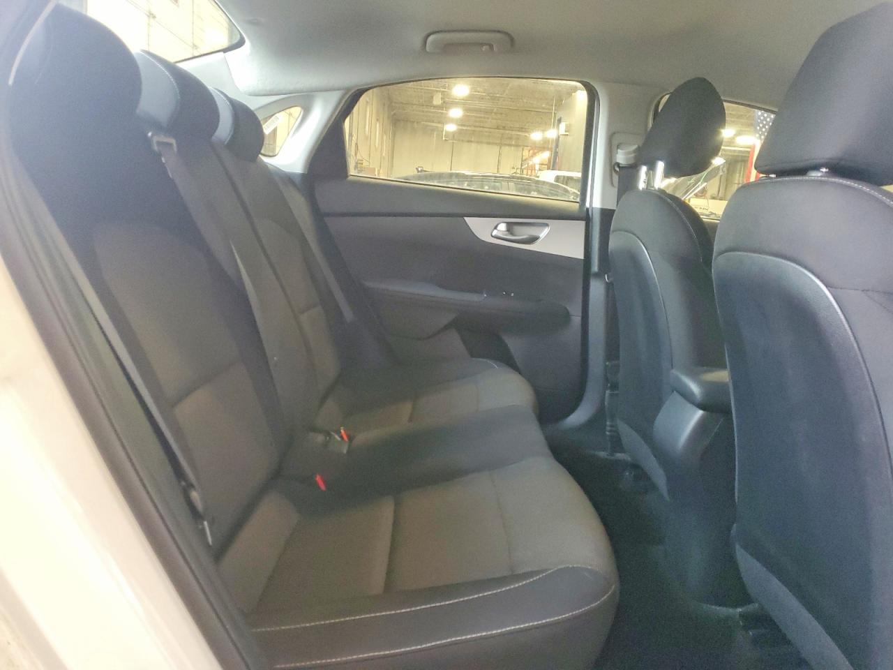 2023 KIA FORTE LX photo 10